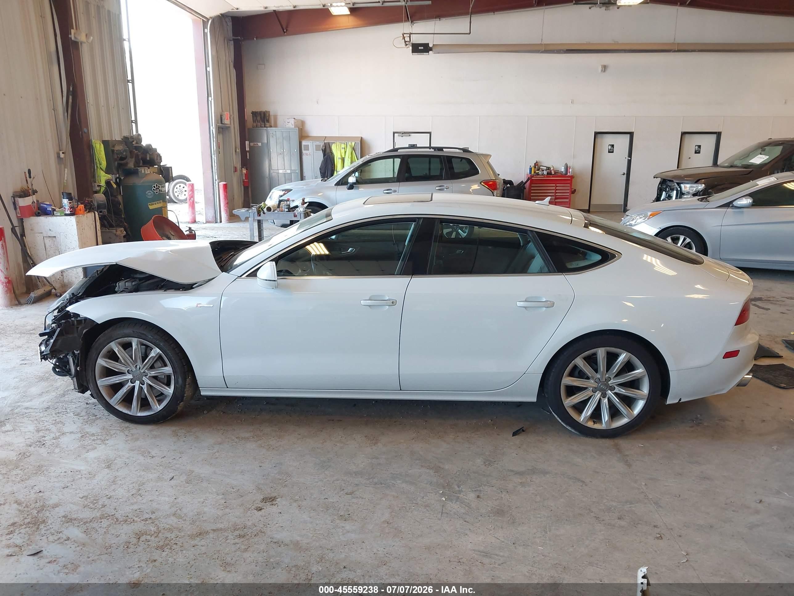 2013 Audi A7 3.0t Premium White vin: WAUYGAFC5DN016335