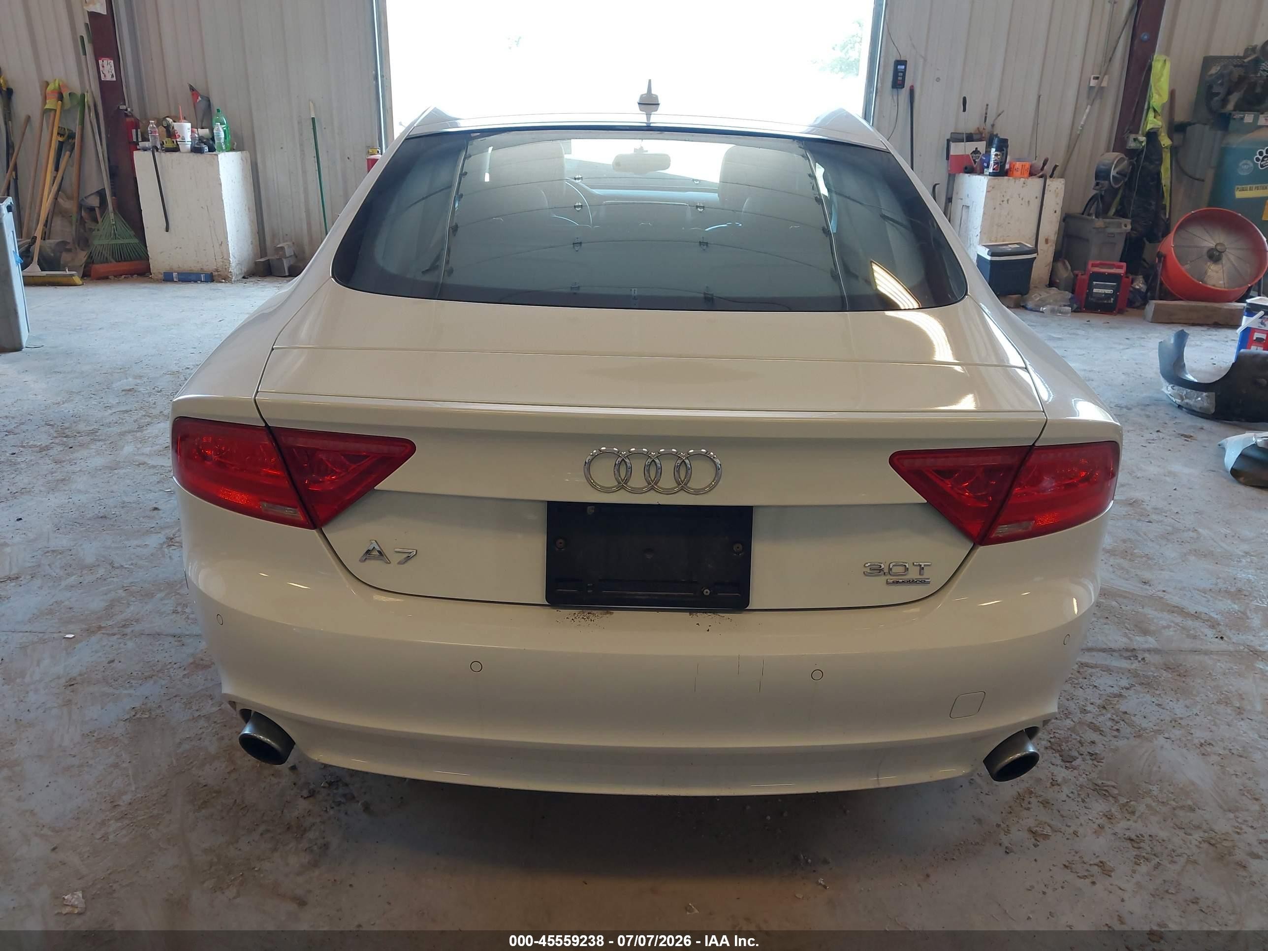 2013 Audi A7 3.0t Premium White vin: WAUYGAFC5DN016335