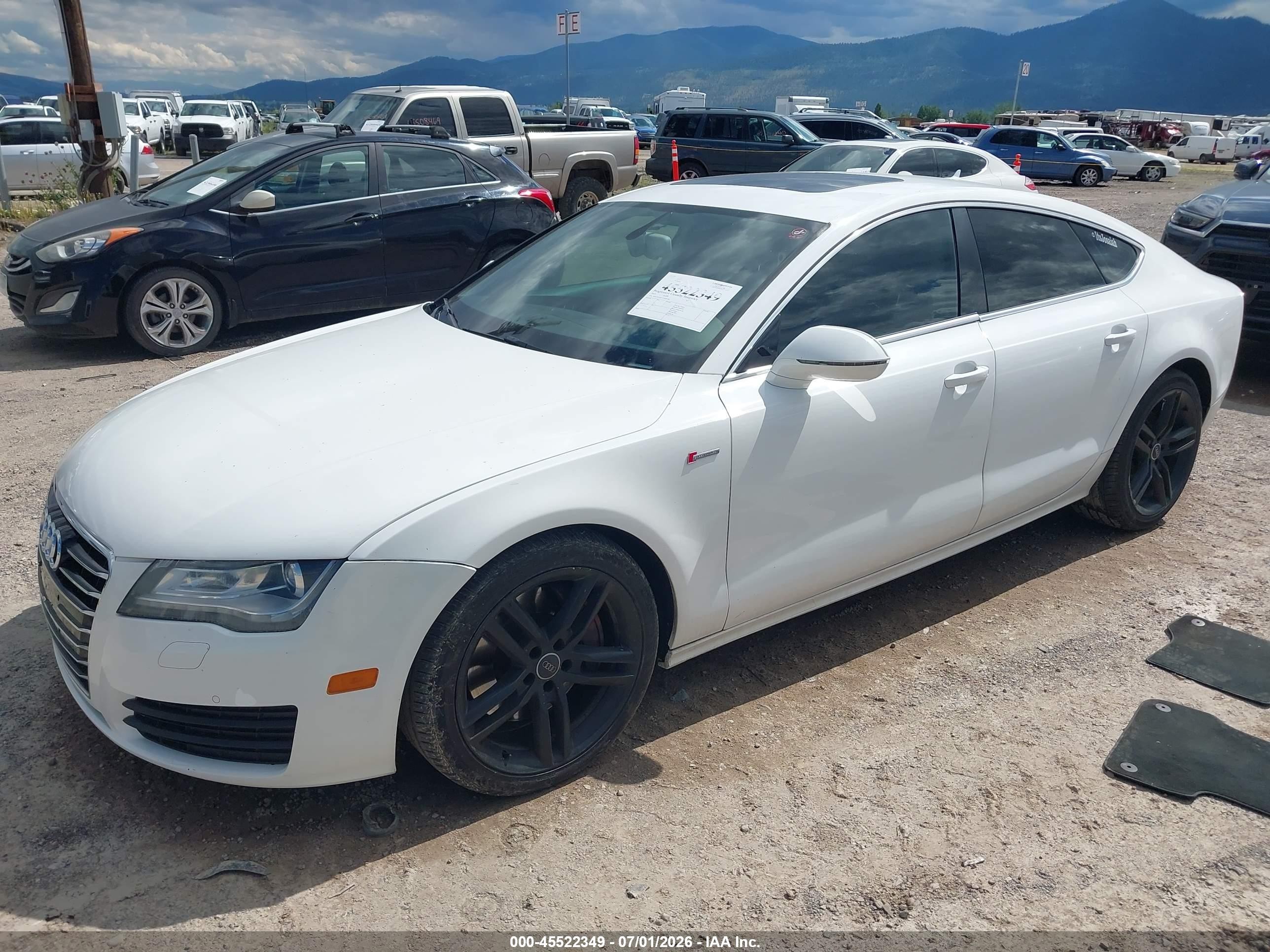 2012 Audi A7 3.0 Premium Plus White vin: WAUYGAFC7CN085946