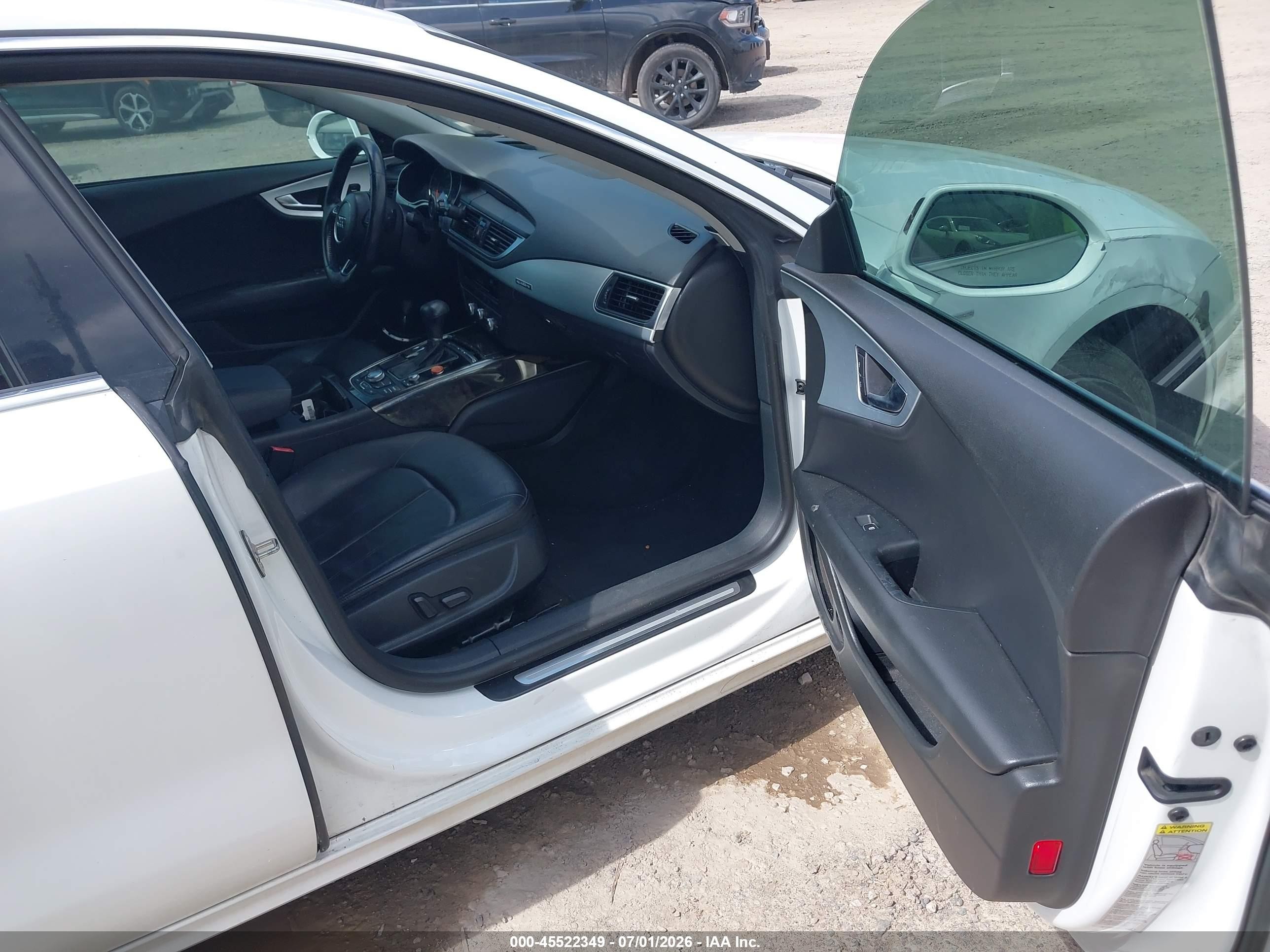 2012 Audi A7 3.0 Premium Plus White vin: WAUYGAFC7CN085946