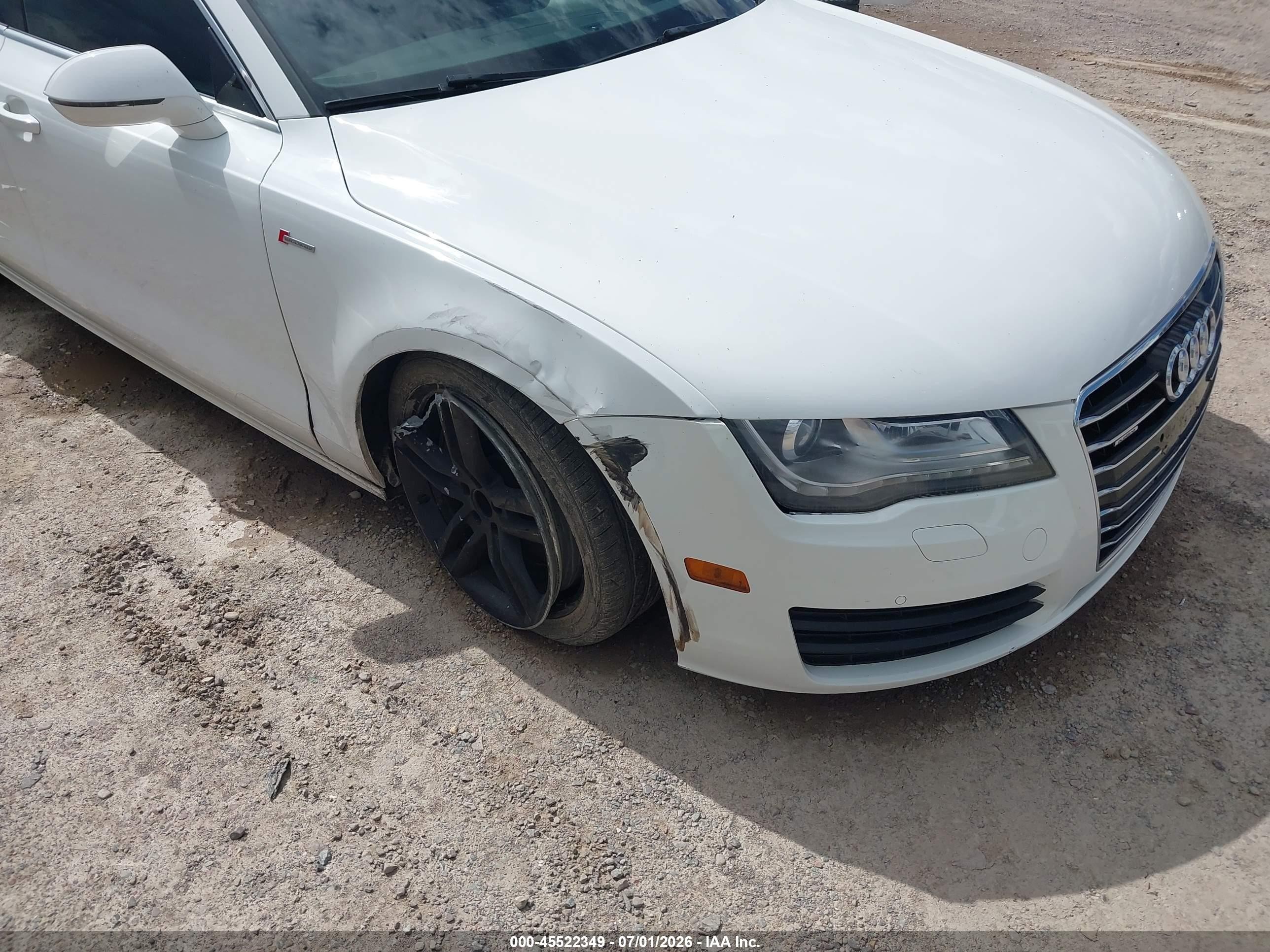 2012 Audi A7 3.0 Premium Plus White vin: WAUYGAFC7CN085946