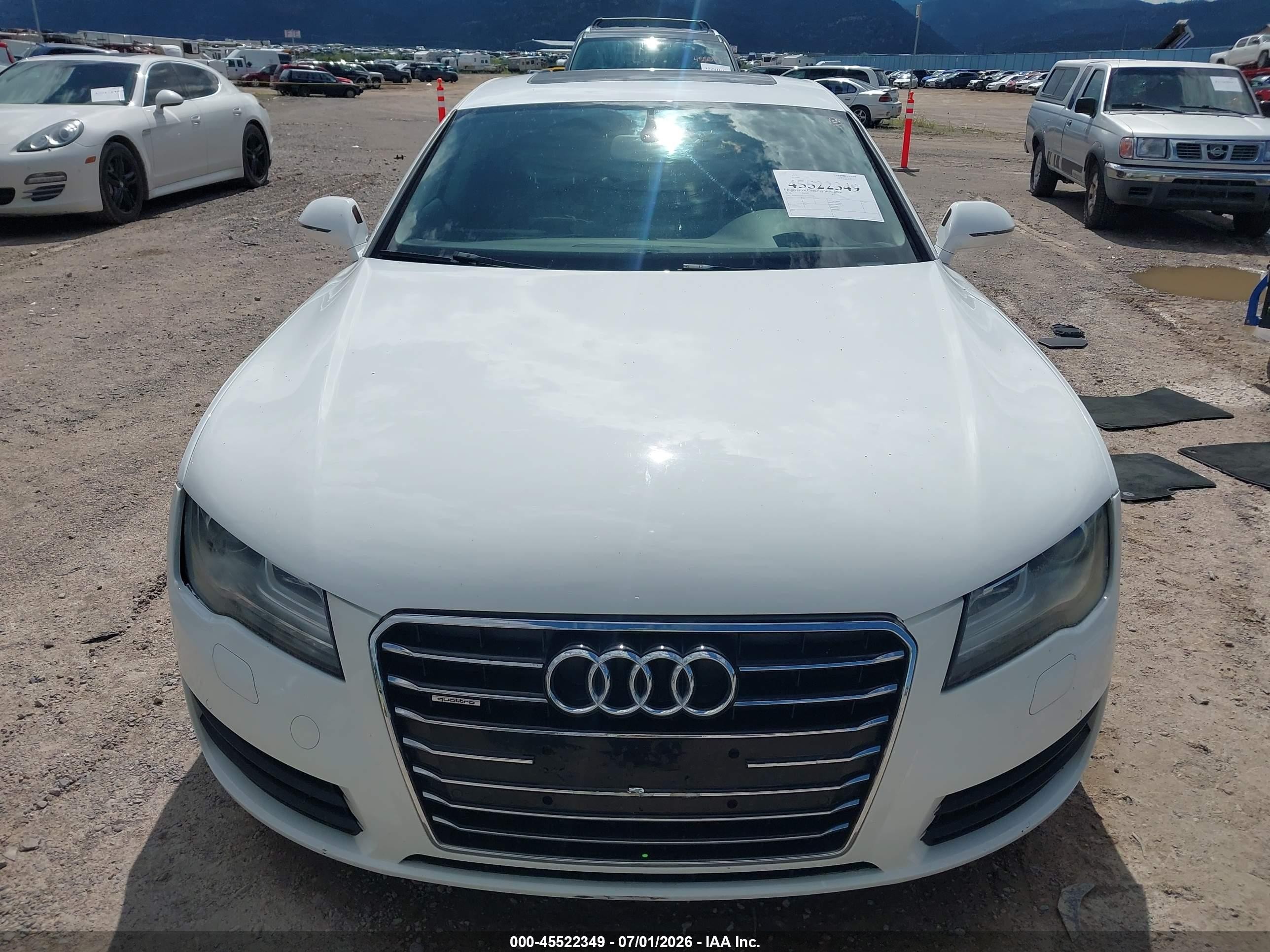 2012 Audi A7 3.0 Premium Plus White vin: WAUYGAFC7CN085946