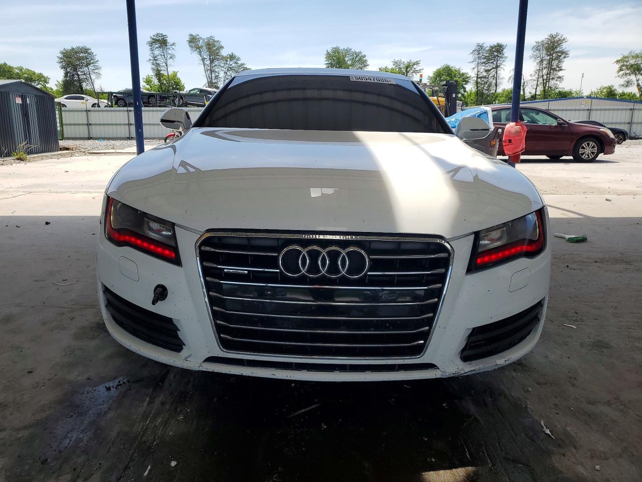 2012 Audi A7 Premium Plus White vin: WAUYGAFC7CN142923