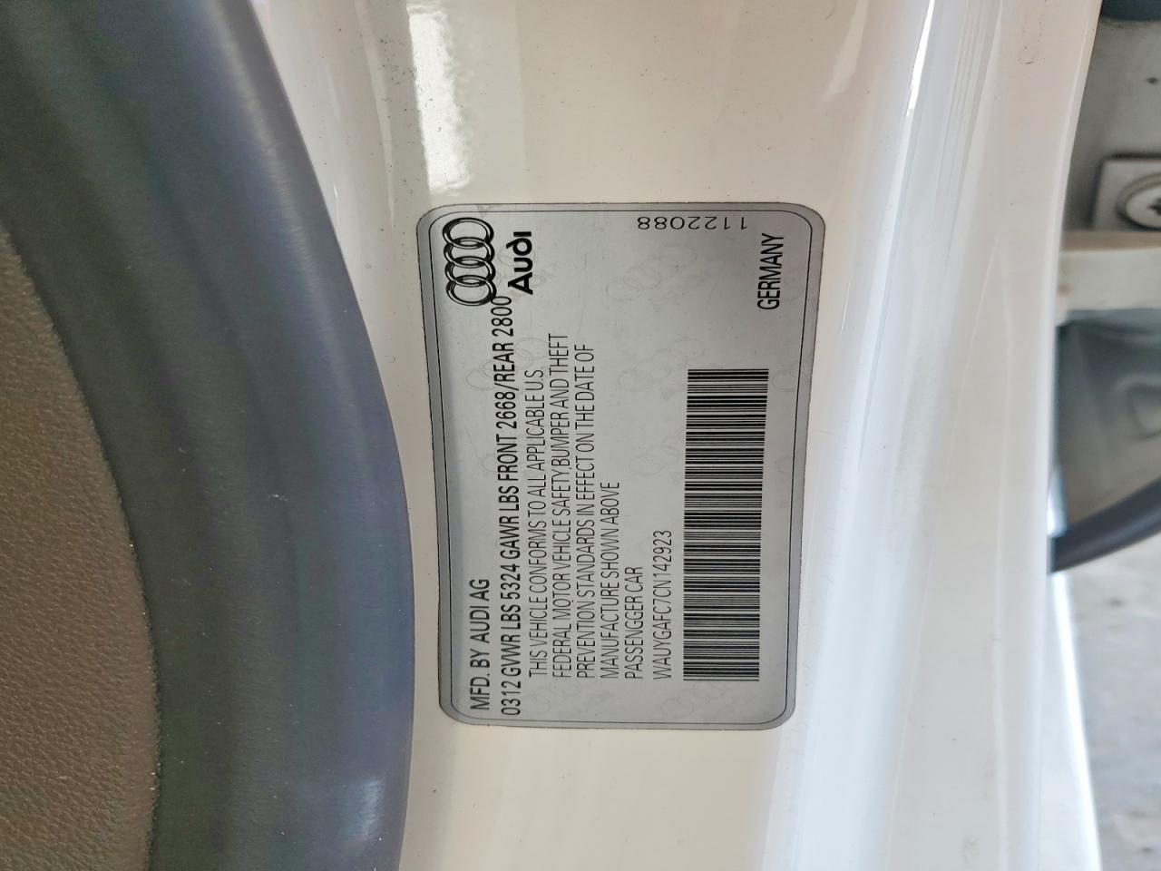 2012 Audi A7 Premium Plus White vin: WAUYGAFC7CN142923