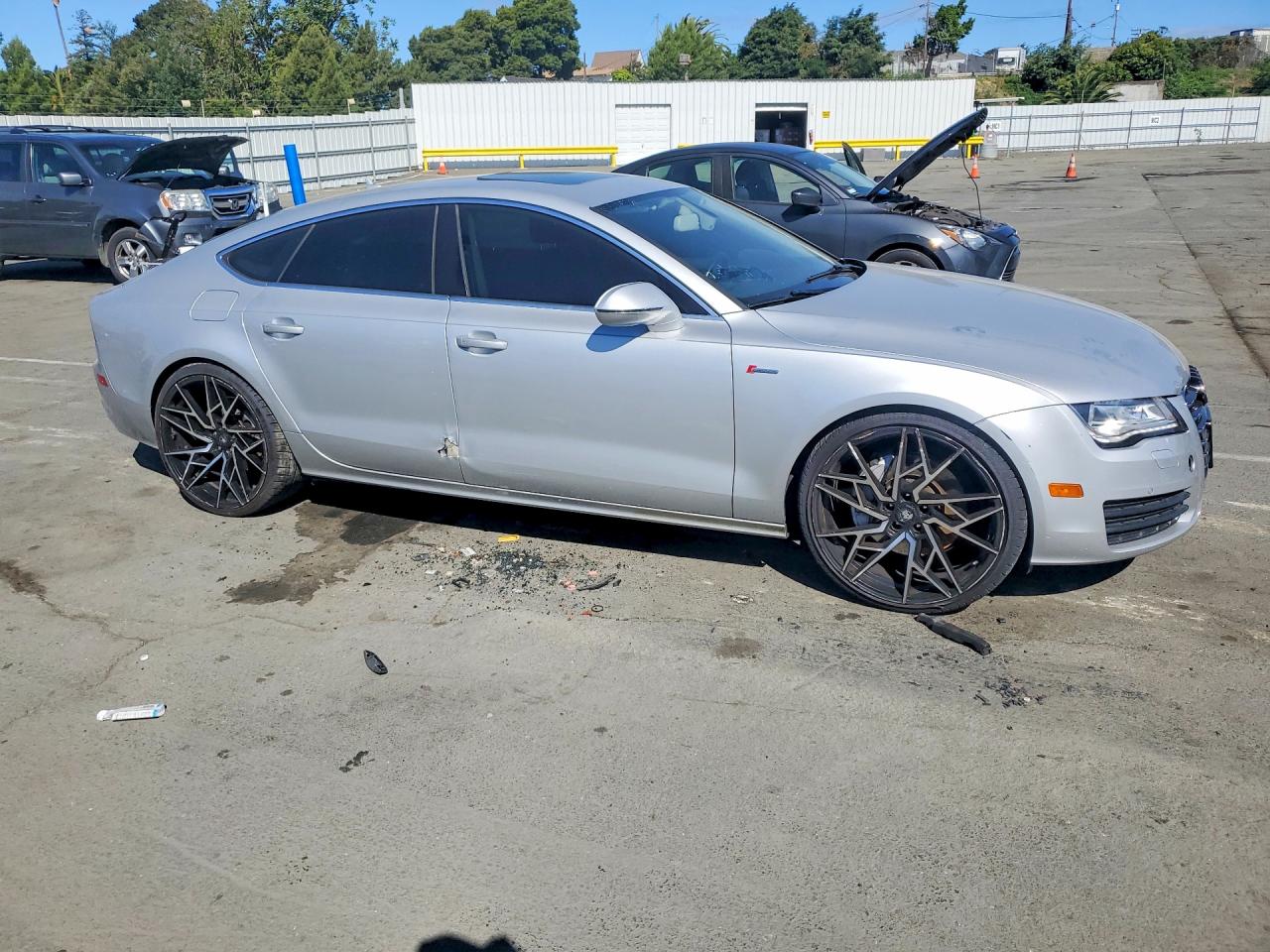 2012 Audi A7 Premium Plus Silver vin: WAUYGAFC8CN050929