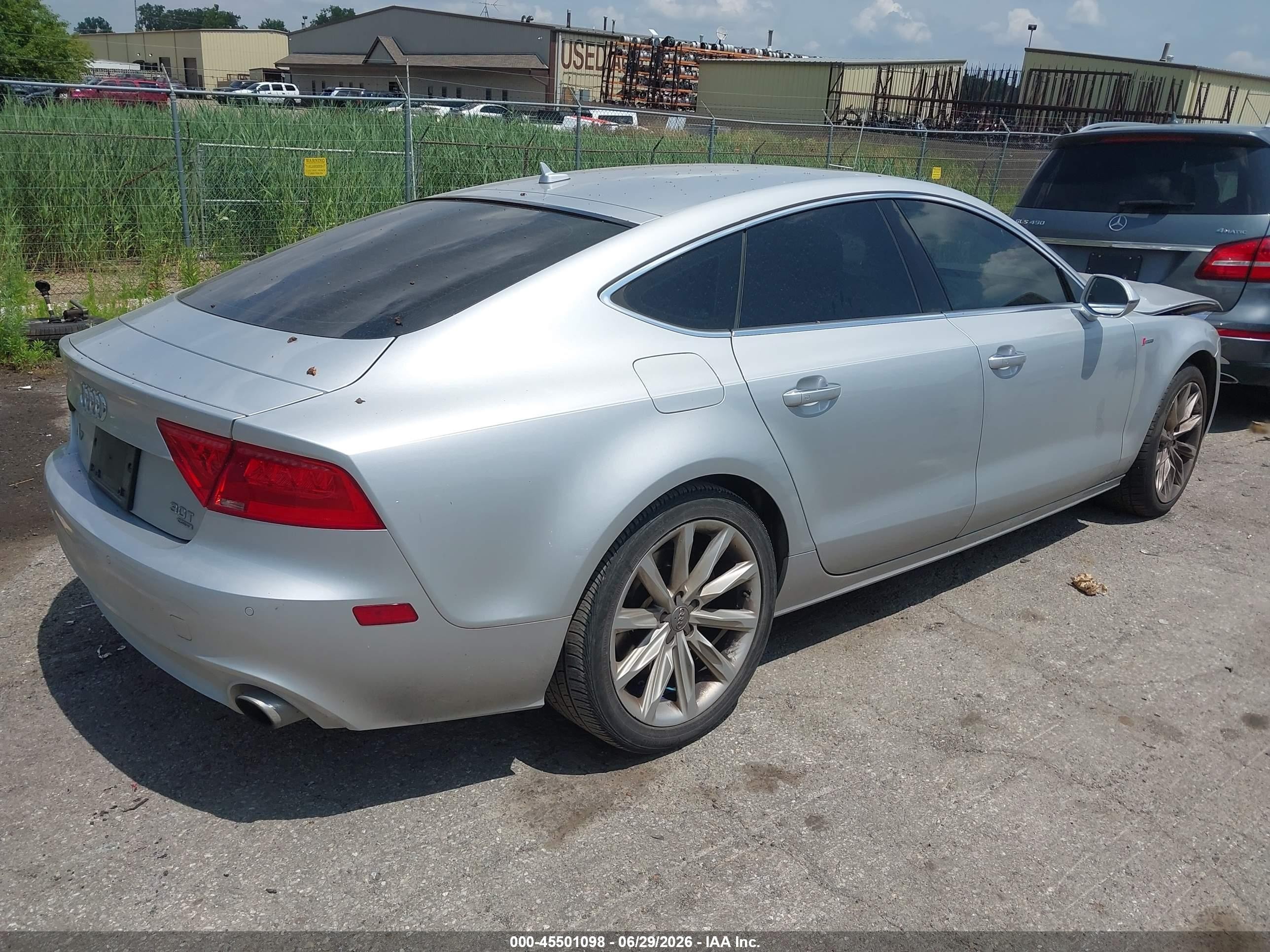 2013 Audi A7 3.0t Premium Silver vin: WAUYGAFC8DN030794