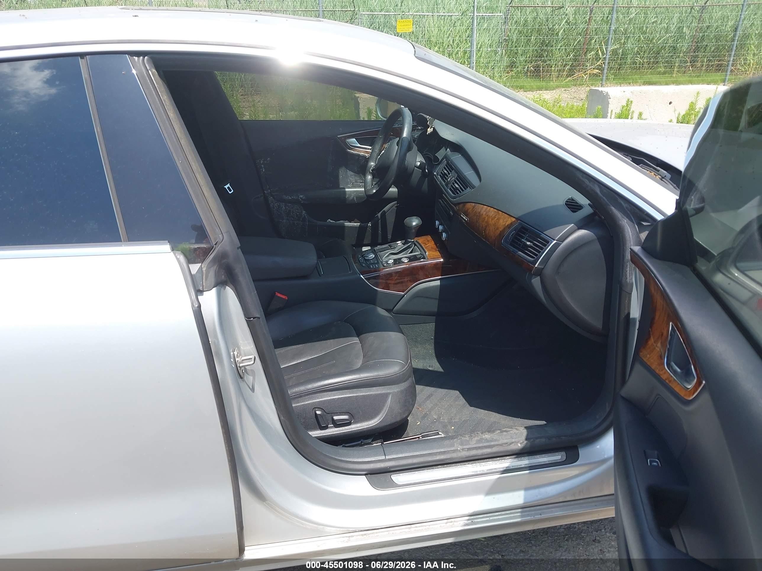 2013 Audi A7 3.0t Premium Silver vin: WAUYGAFC8DN030794