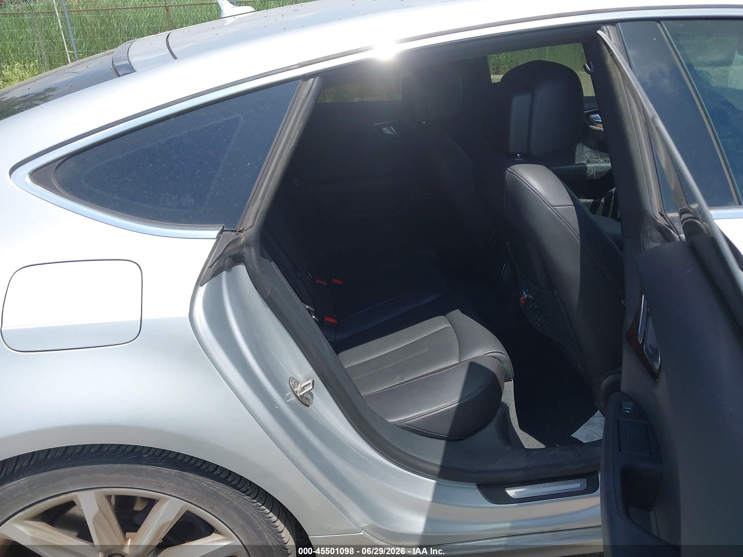 2013 Audi A7 3.0t Premium Silver vin: WAUYGAFC8DN030794