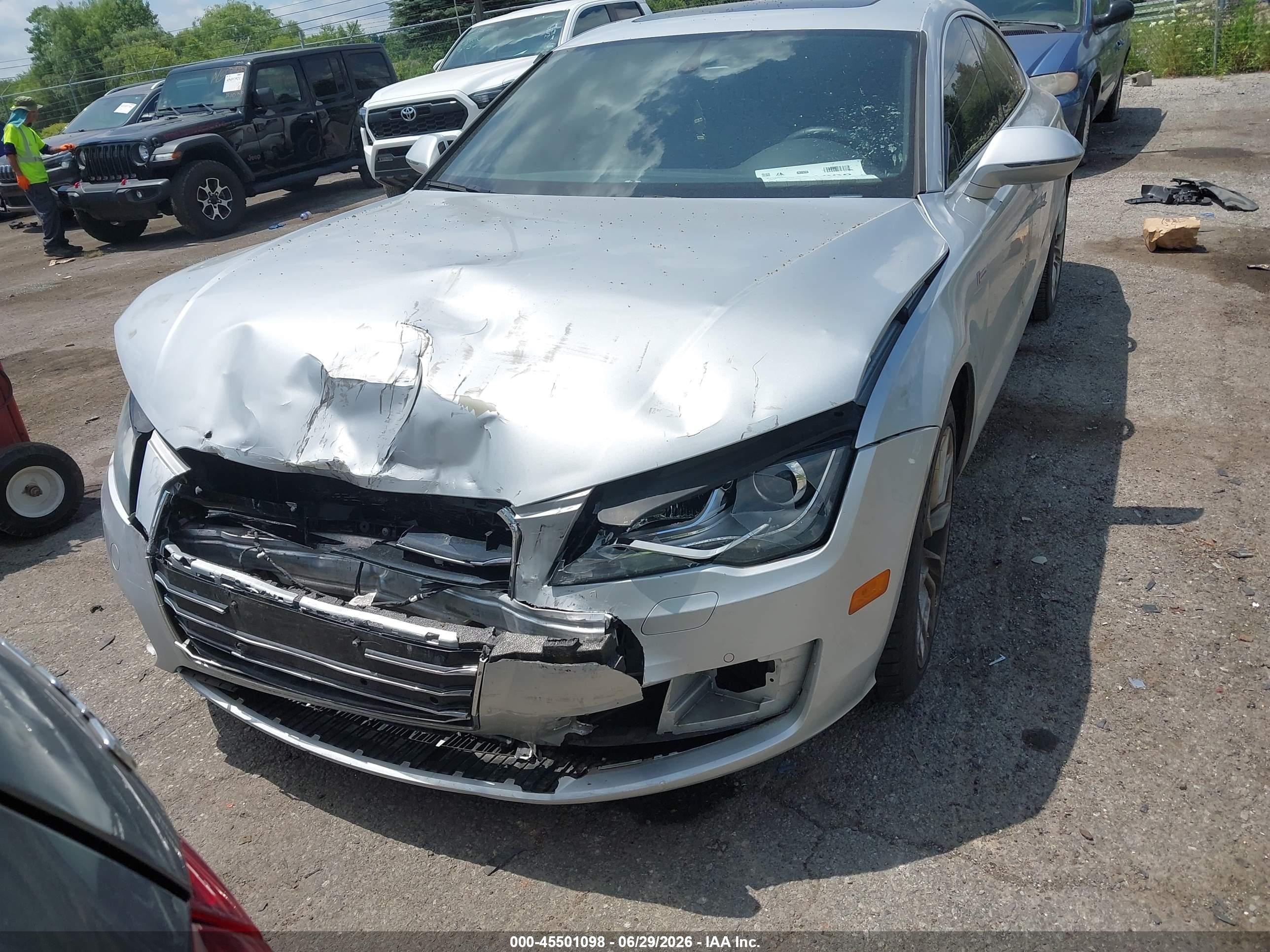 2013 Audi A7 3.0t Premium Silver vin: WAUYGAFC8DN030794