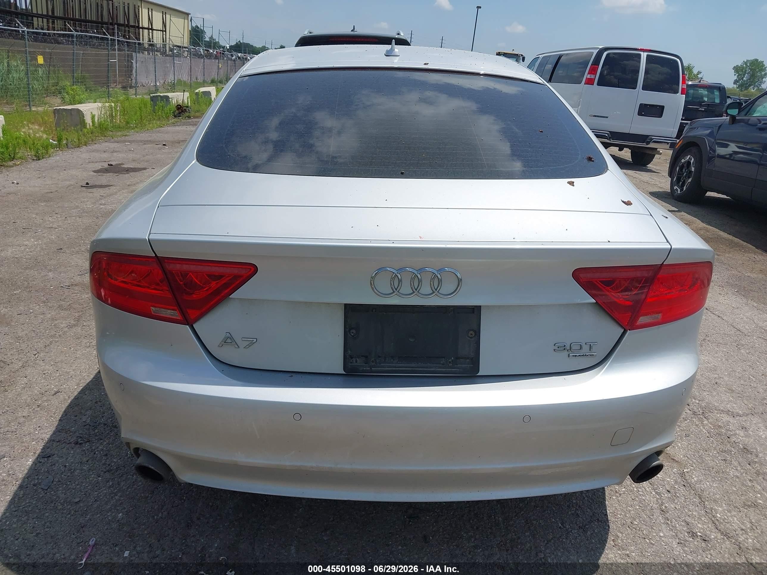 2013 Audi A7 3.0t Premium Silver vin: WAUYGAFC8DN030794