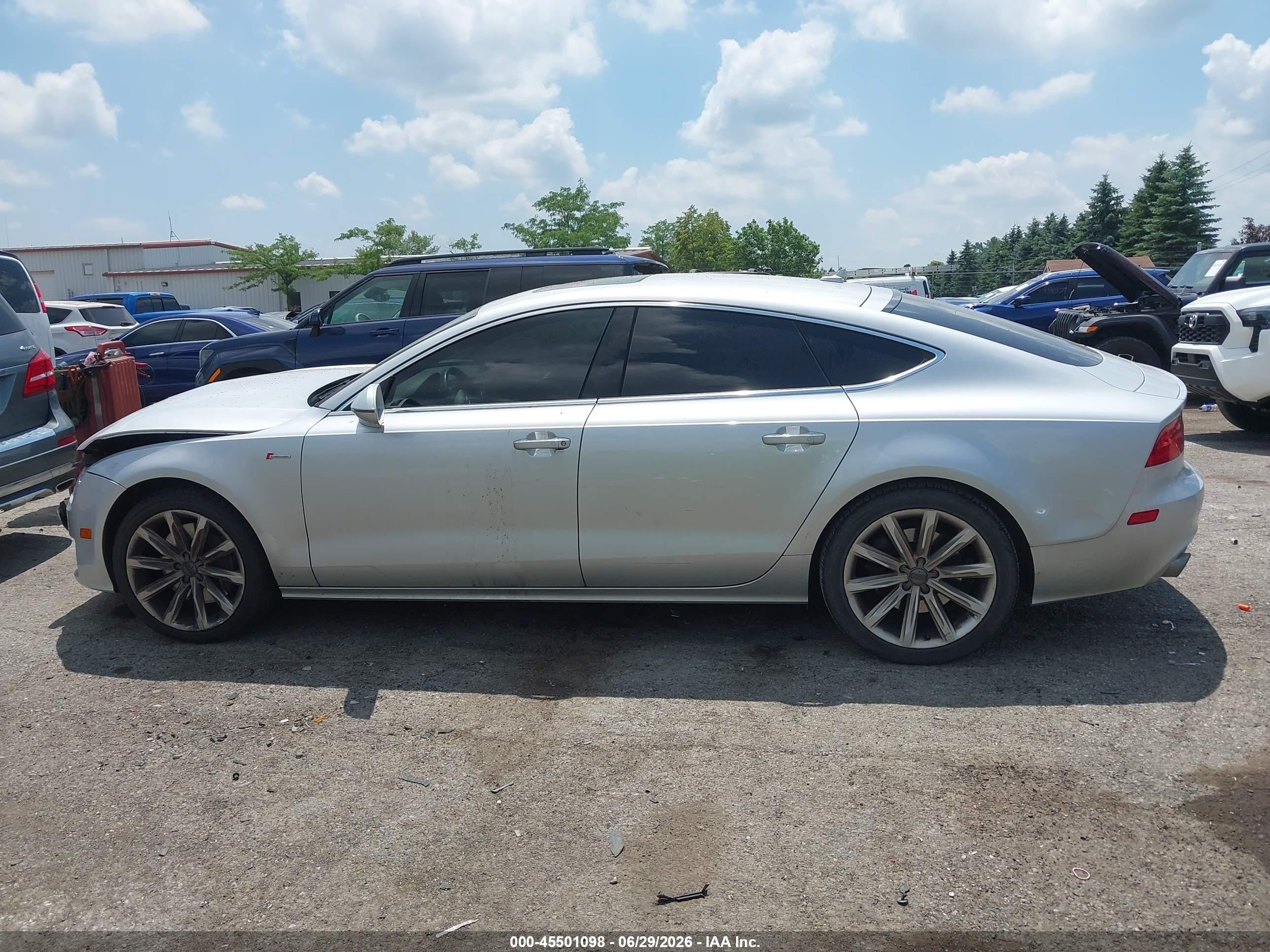 2013 Audi A7 3.0t Premium Silver vin: WAUYGAFC8DN030794