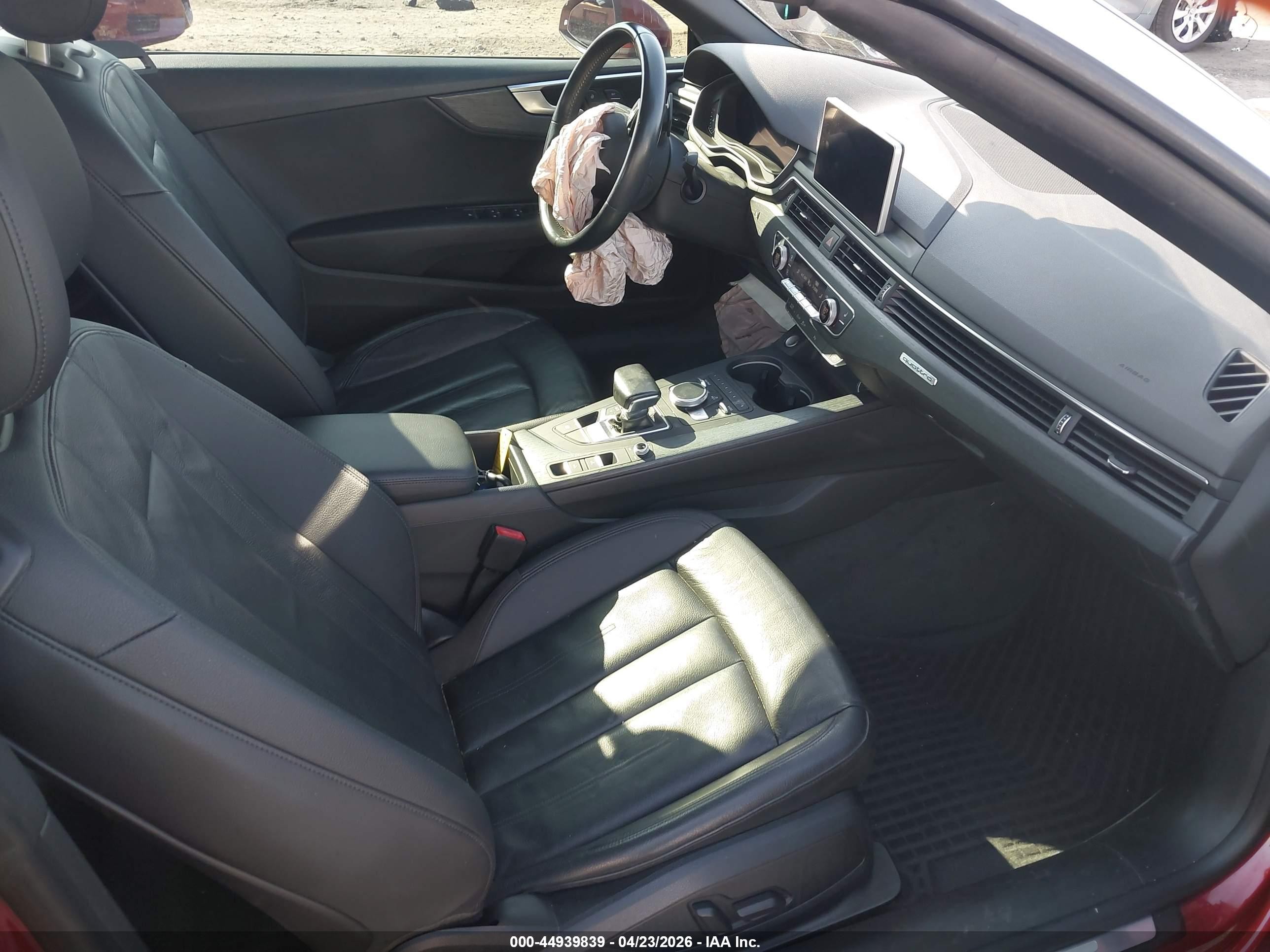 2018 Audi A5 2.0t Premium Красный vin: WAUYNGF5XJN004901