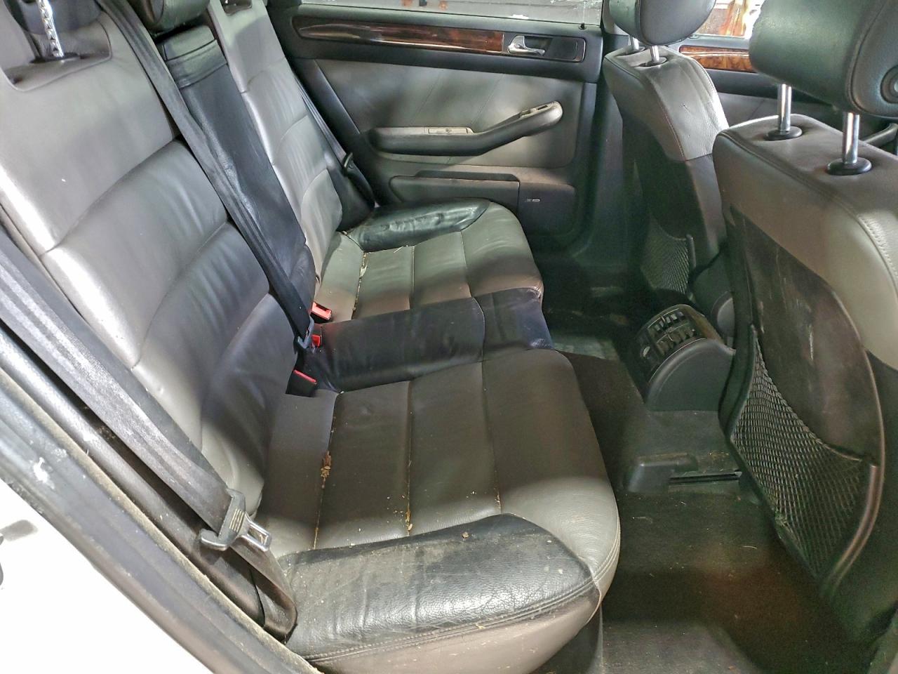 2001 Audi Allroad Silver vin: WAUYP64B11N049688
