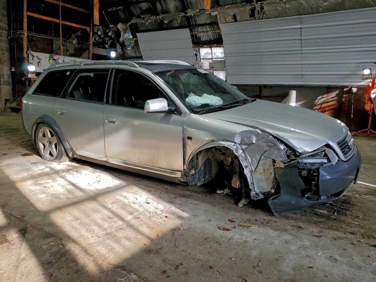 2001 Audi Allroad Silver vin: WAUYP64B11N049688