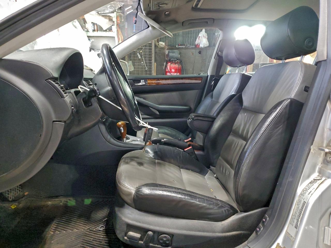 2001 Audi Allroad Silver vin: WAUYP64B11N049688