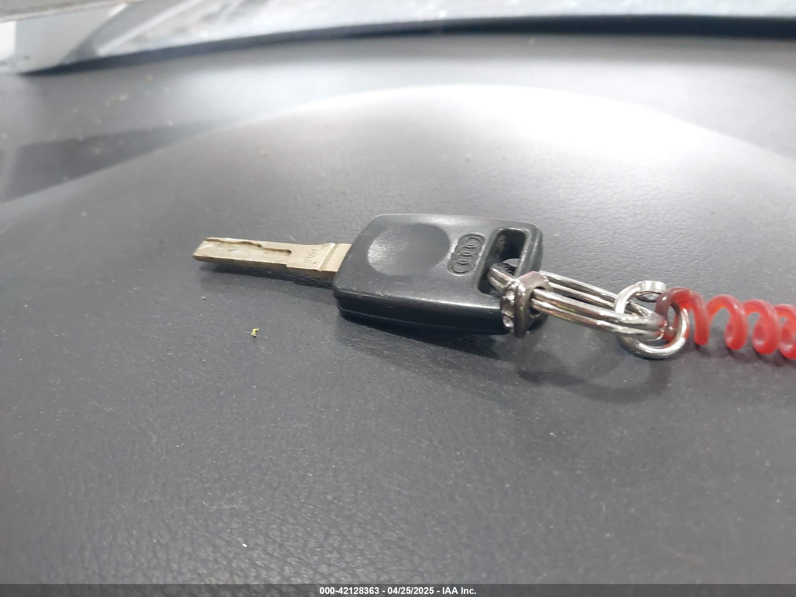2001 Audi Allroad   Silver vin: WAUYP64B51N131875