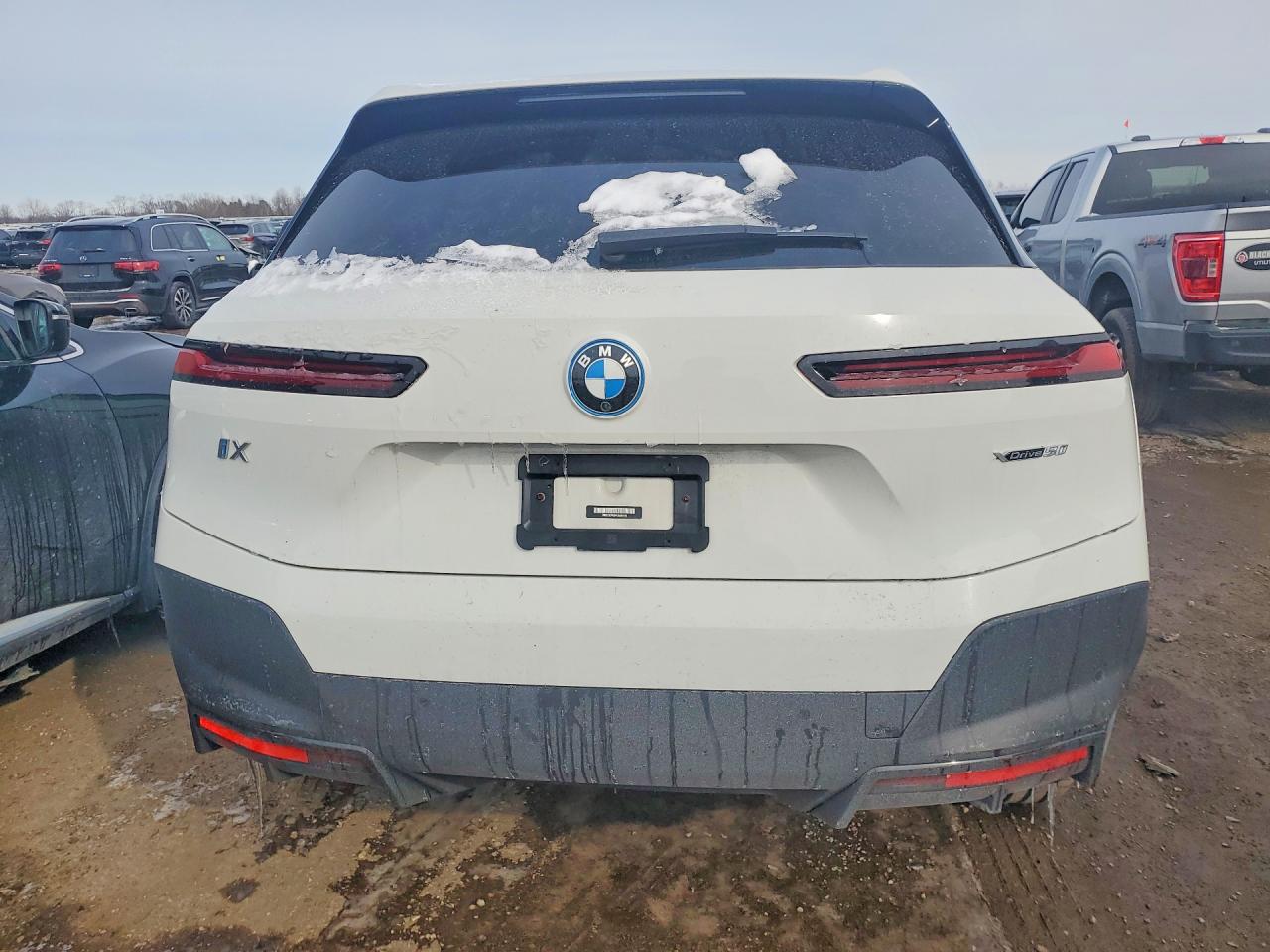 2023 Bmw Ix Xdrive50 White vin: WB523CF08PCM08193