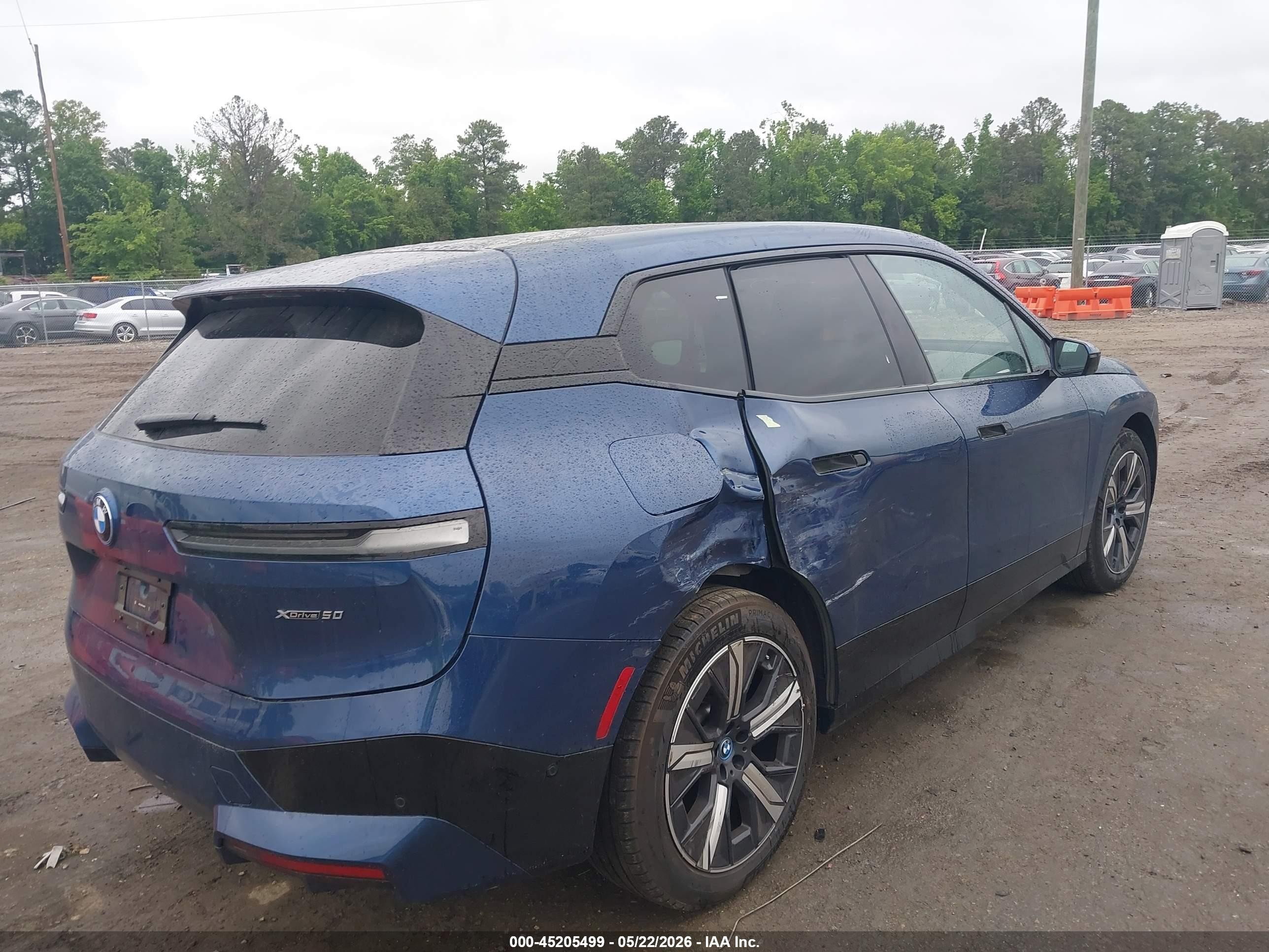 2024 Bmw Ix Xdrive50 Blue vin: WB523CF09RCN58381