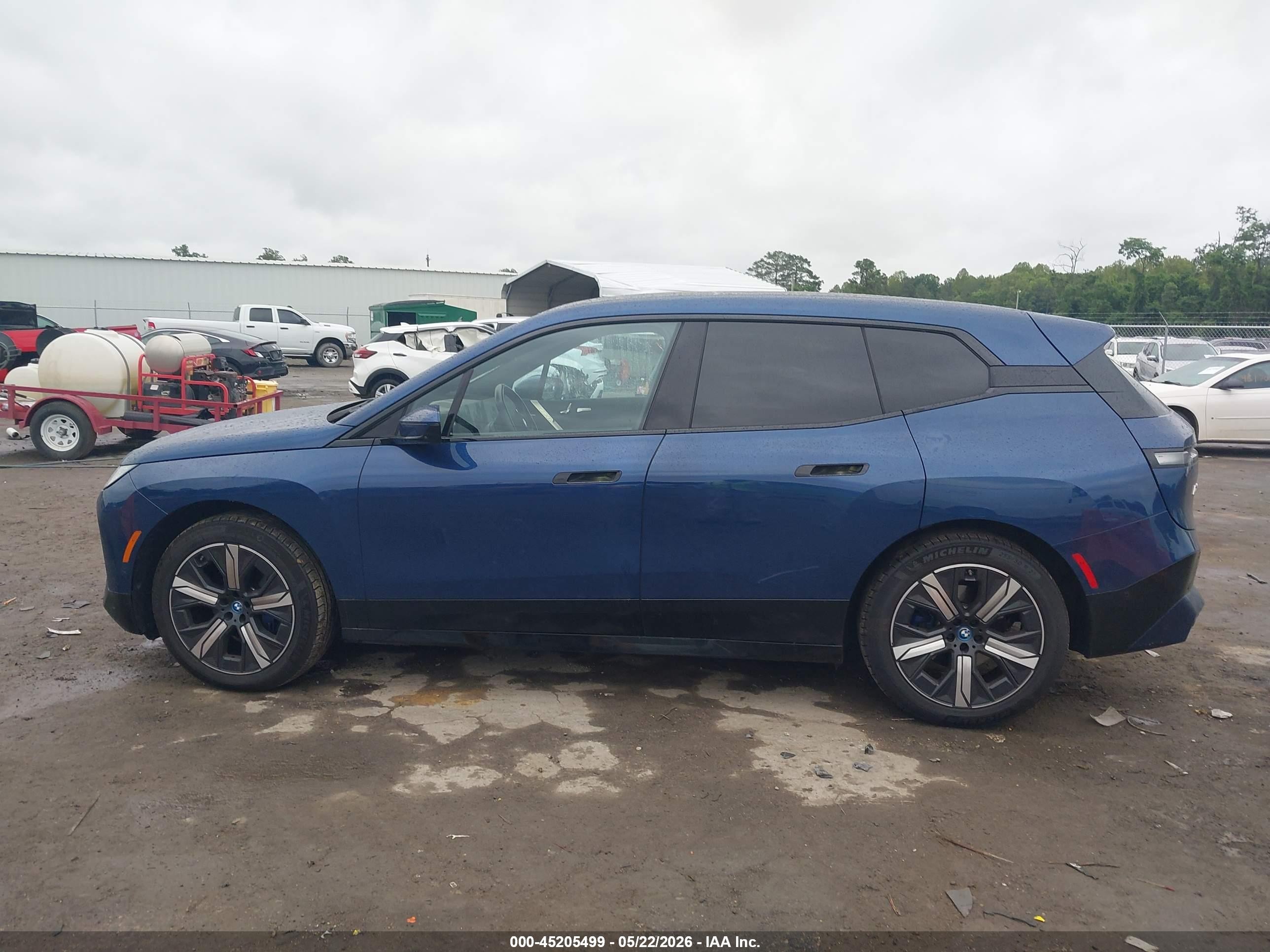 2024 Bmw Ix Xdrive50 Blue vin: WB523CF09RCN58381