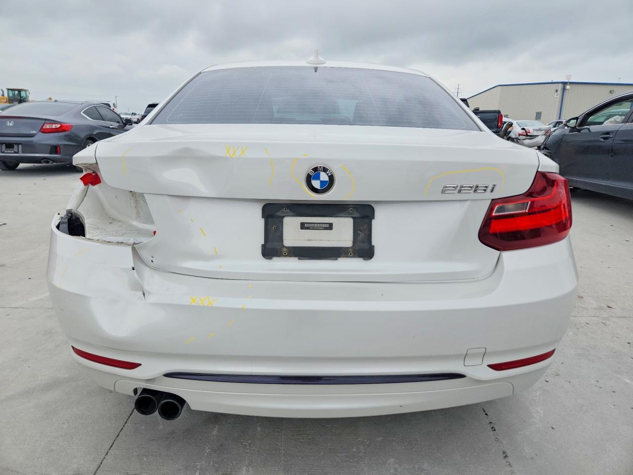 2014 Bmw 228 I White vin: WBA1F5C50EV246237