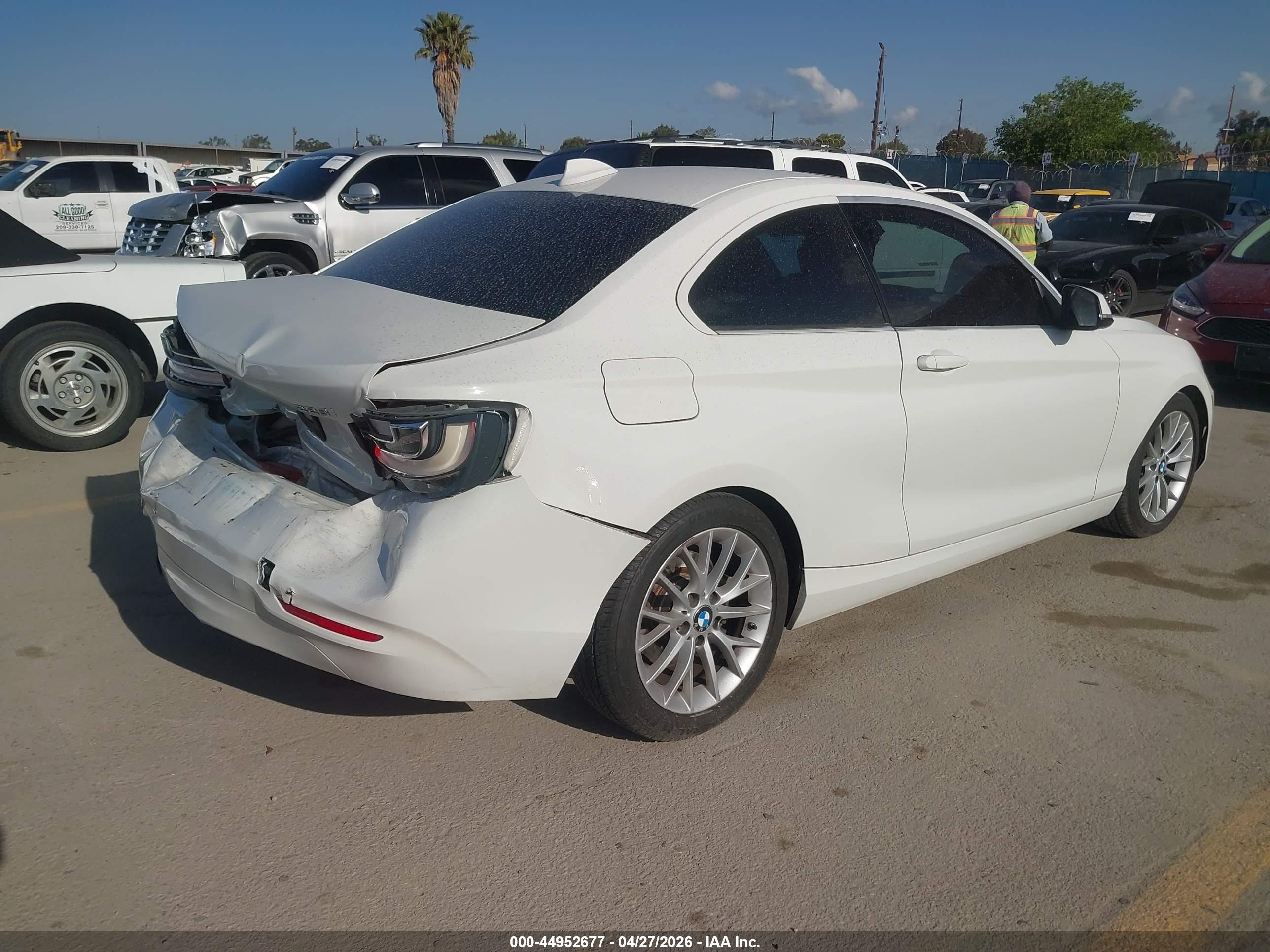 2014 Bmw 228i White vin: WBA1F5C50EVV98864