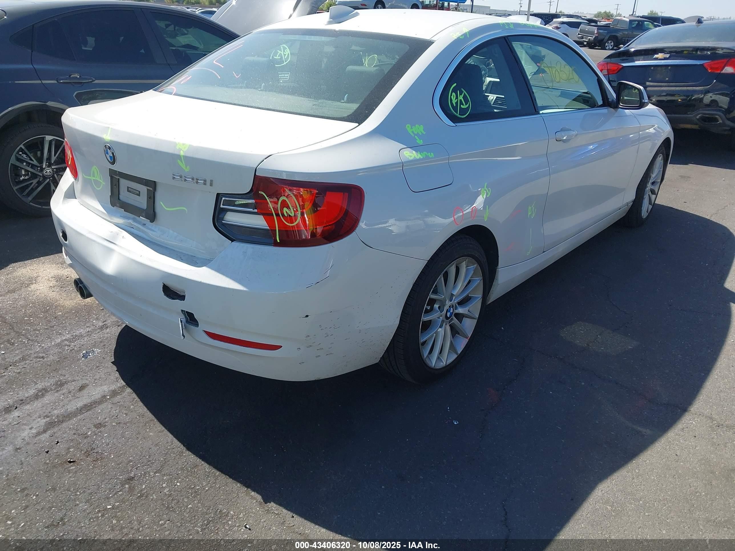 2014 Bmw 228i   White vin: WBA1F5C50EVV98928
