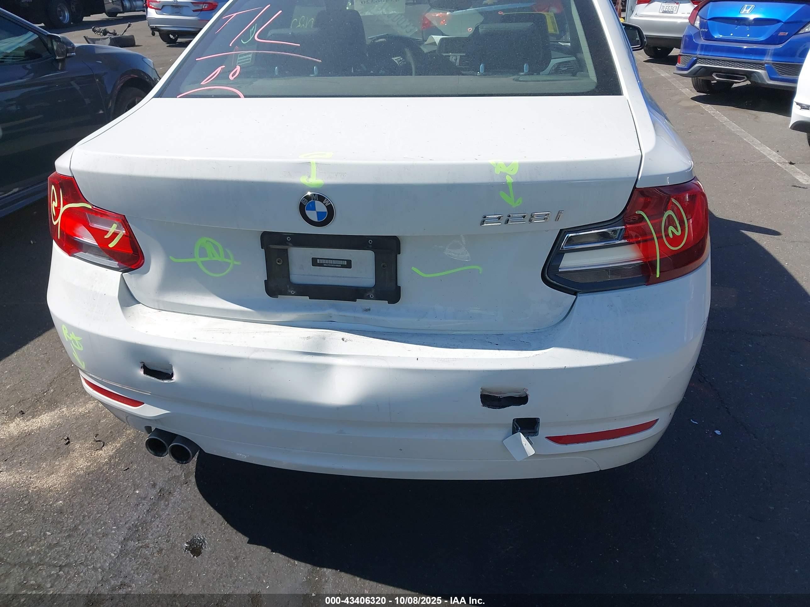 2014 Bmw 228i   White vin: WBA1F5C50EVV98928