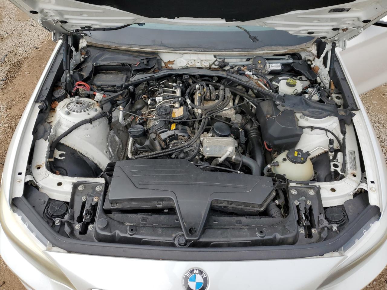 2014 Bmw 228 I   White vin: WBA1F5C50EVV99643