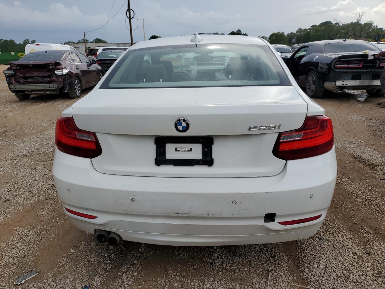 2014 Bmw 228 I   White vin: WBA1F5C50EVV99643