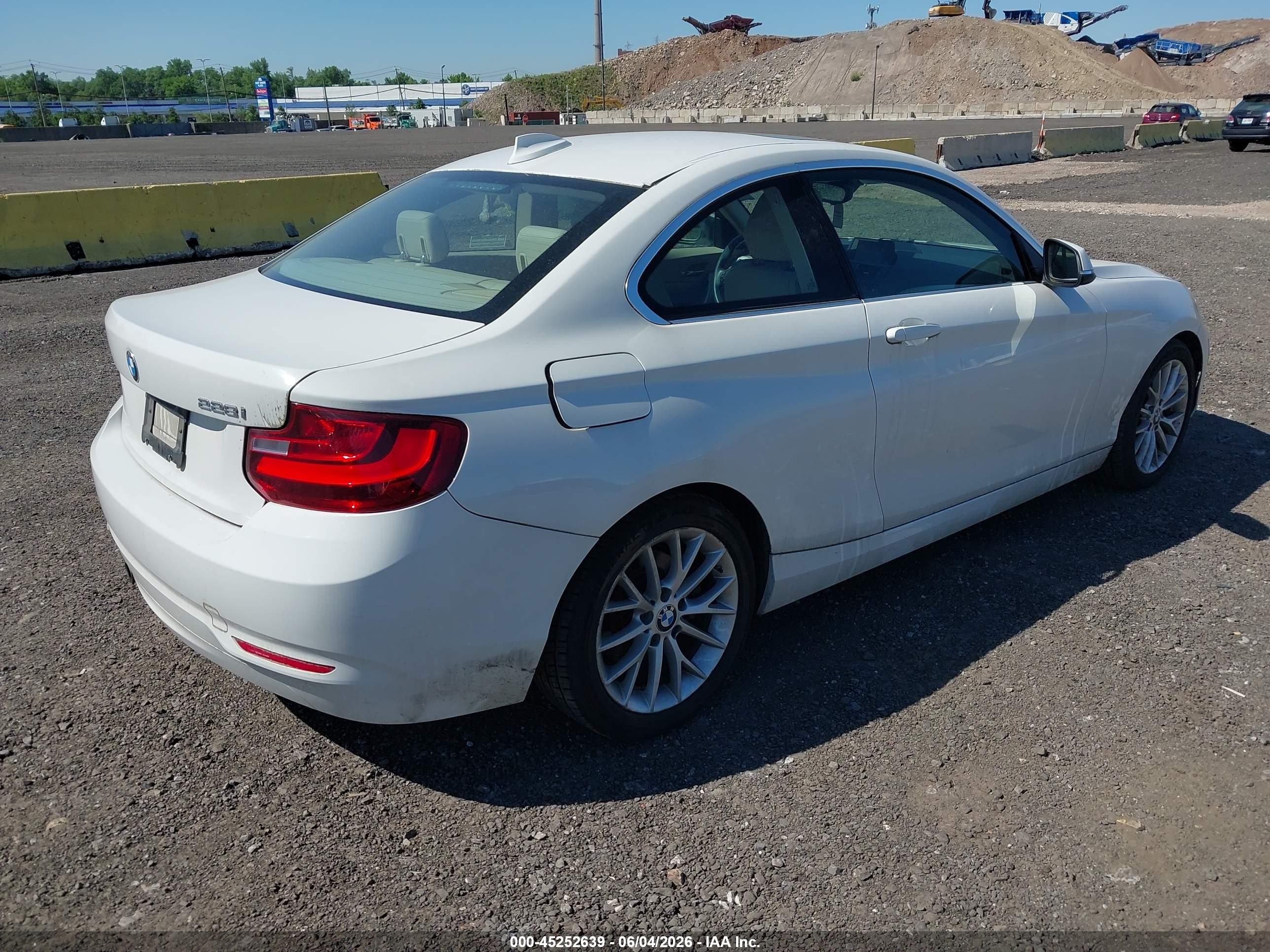 2014 Bmw 228i White vin: WBA1F5C53EVV99698