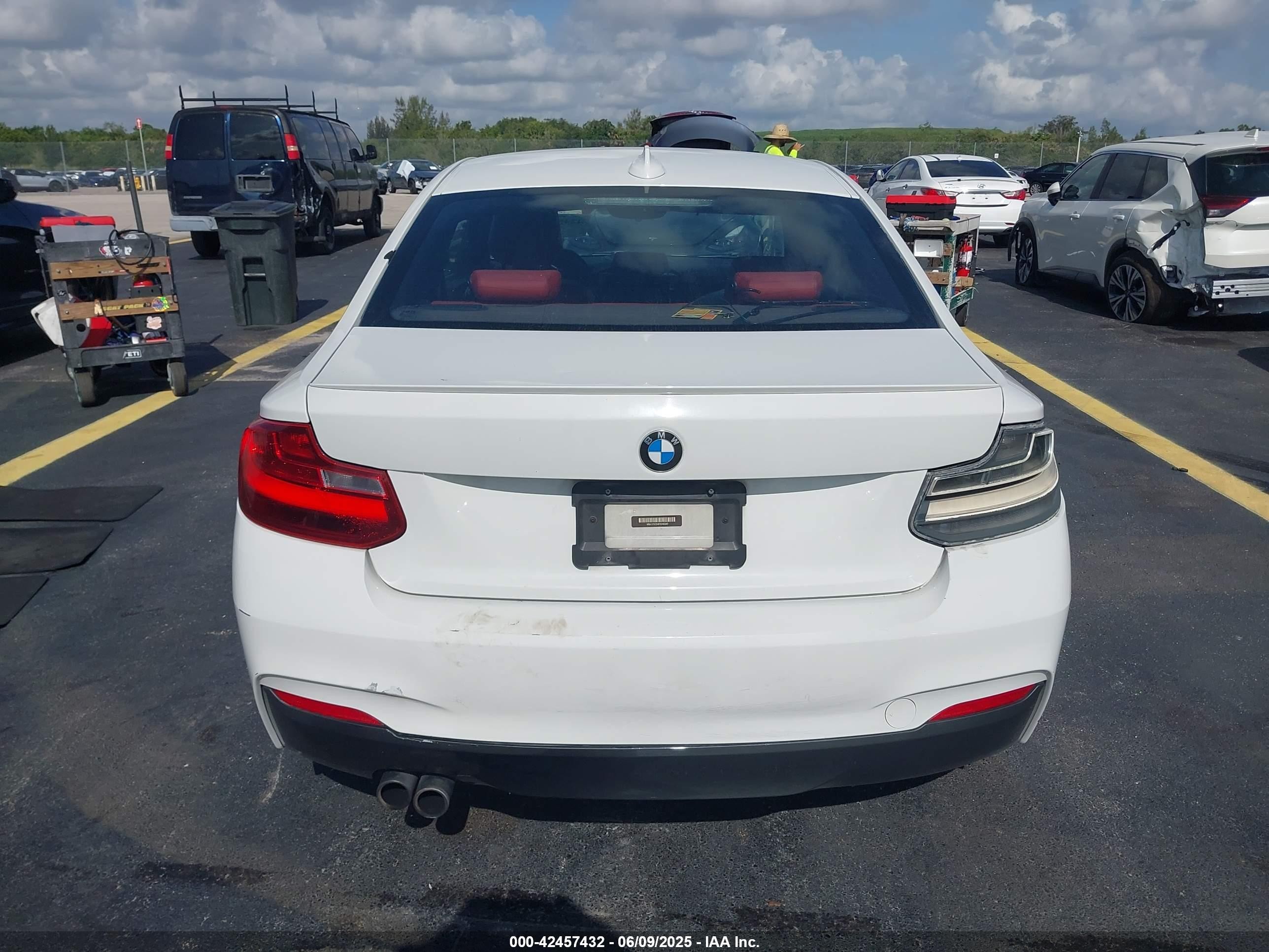 2014 Bmw 228i   White vin: WBA1F5C54EV246340