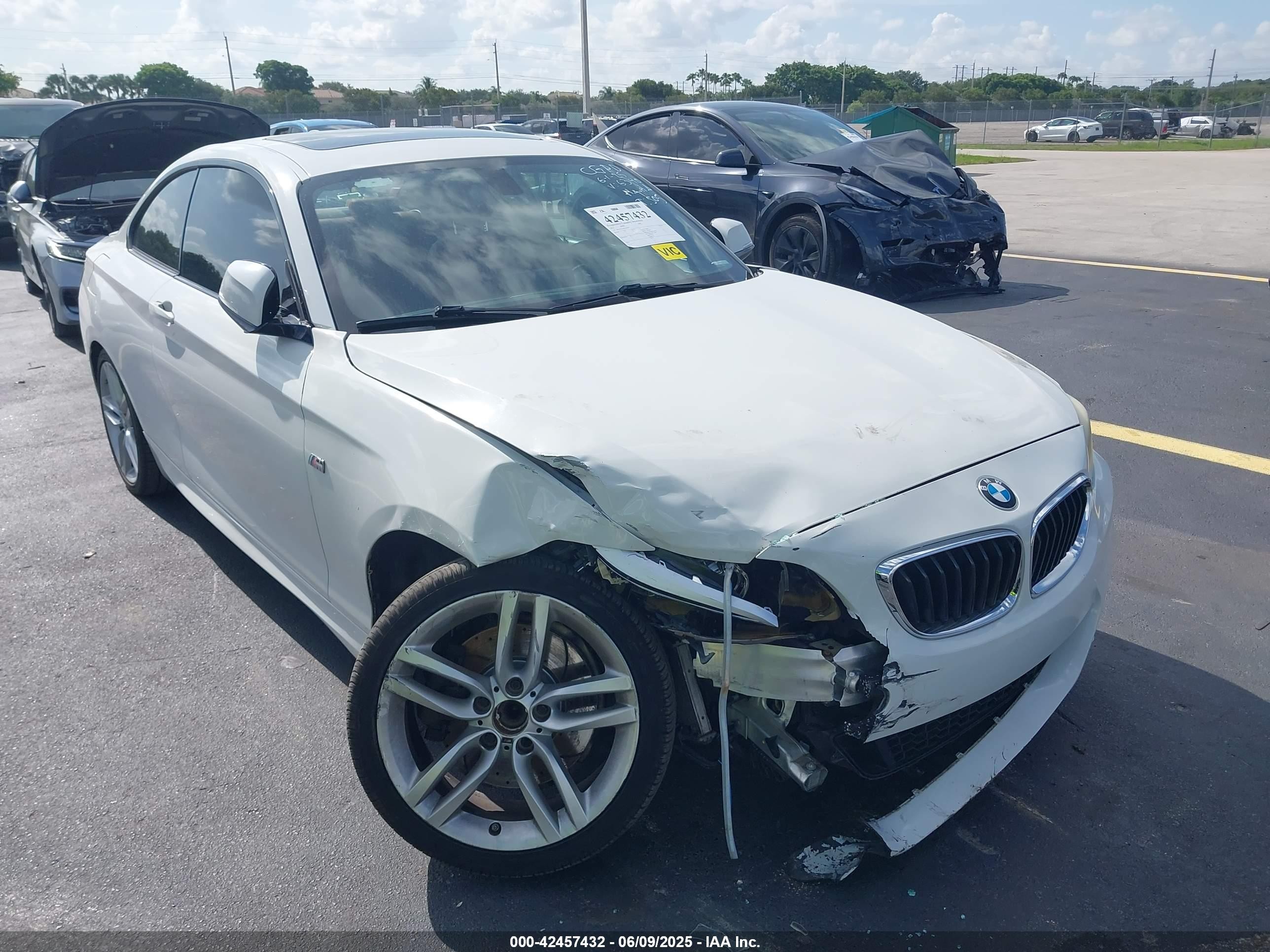 2014 Bmw 228i   White vin: WBA1F5C54EV246340