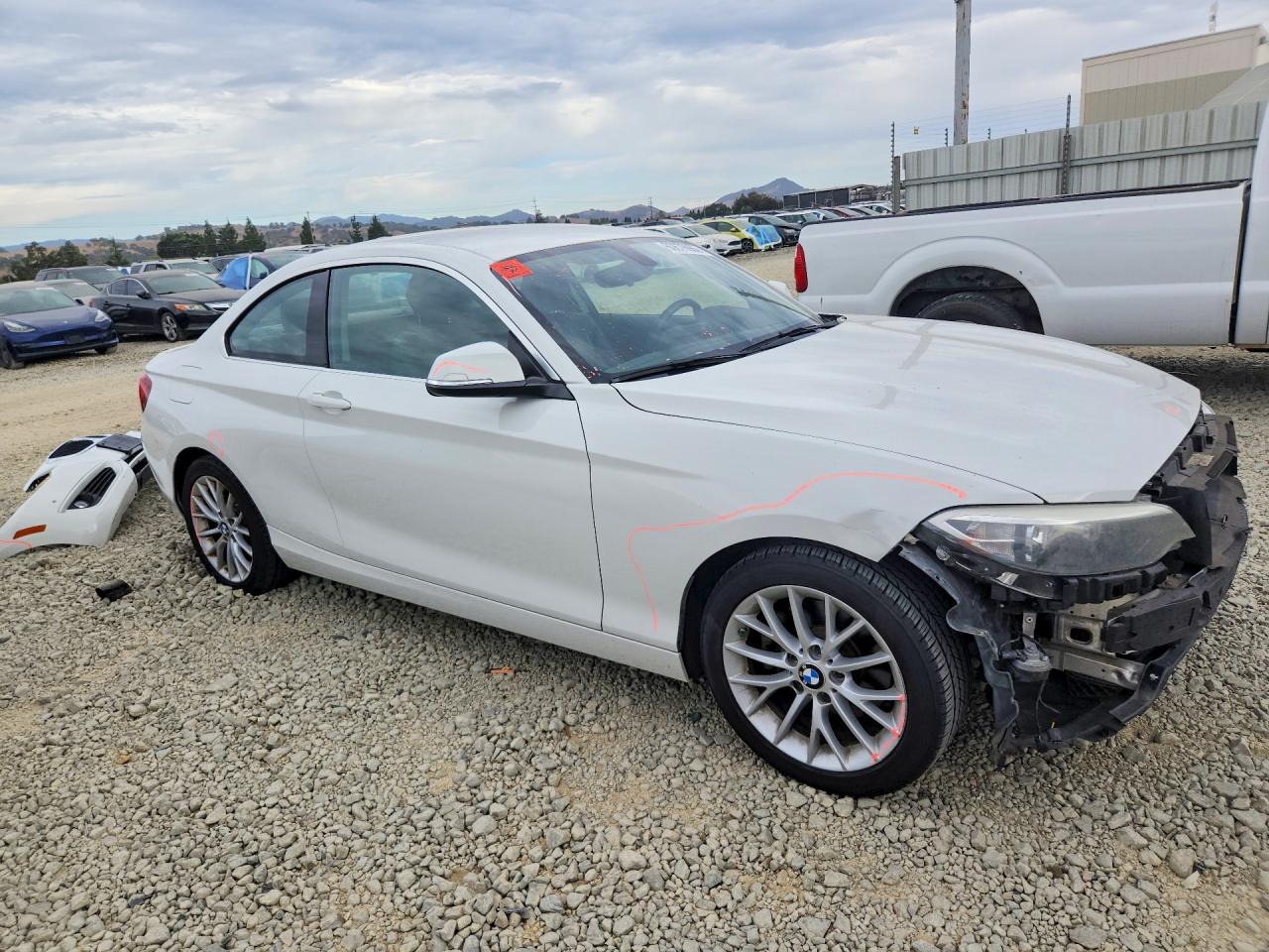 2014 Bmw 228 I White vin: WBA1F5C54EV255443