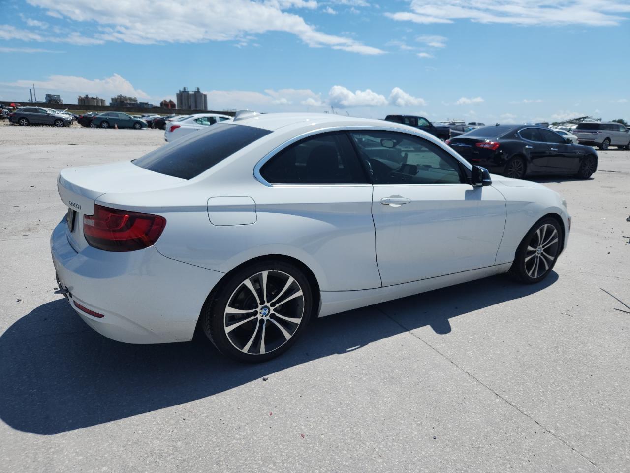 2015 Bmw 228 I White vin: WBA1F5C55FV256473