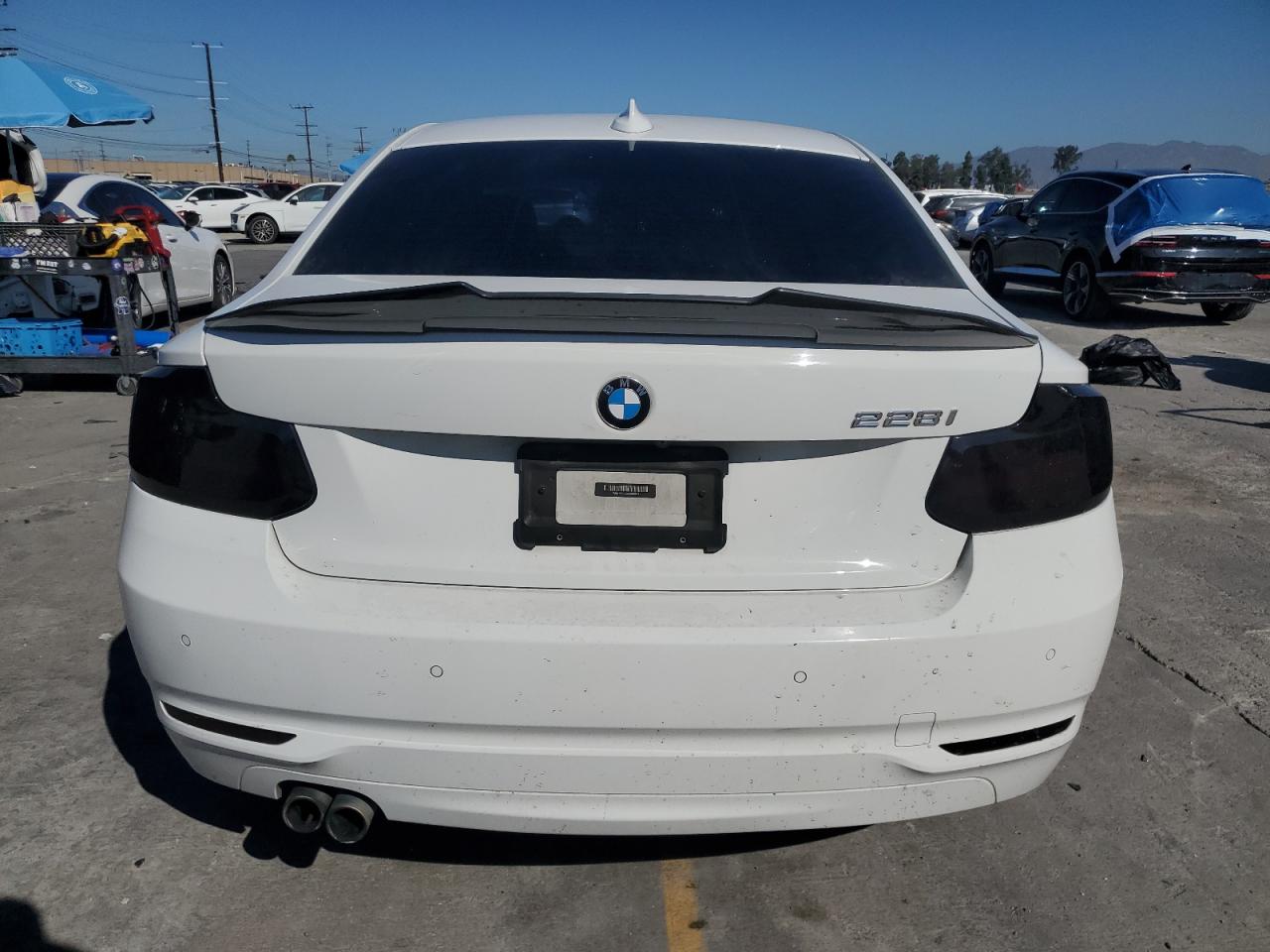 2014 Bmw 228 I White vin: WBA1F5C56EVV99551