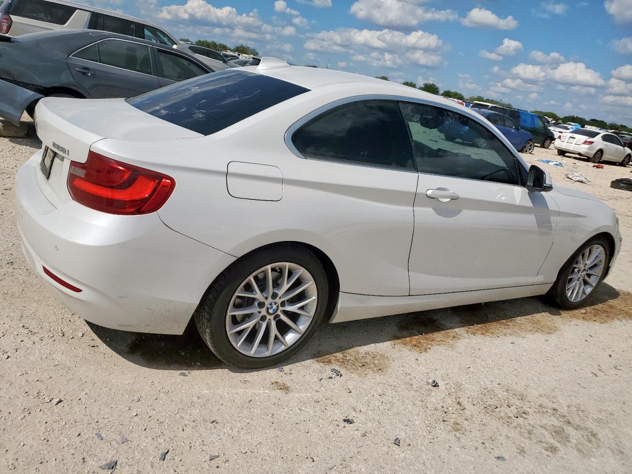 2014 Bmw 228 I White vin: WBA1F5C57EV246316