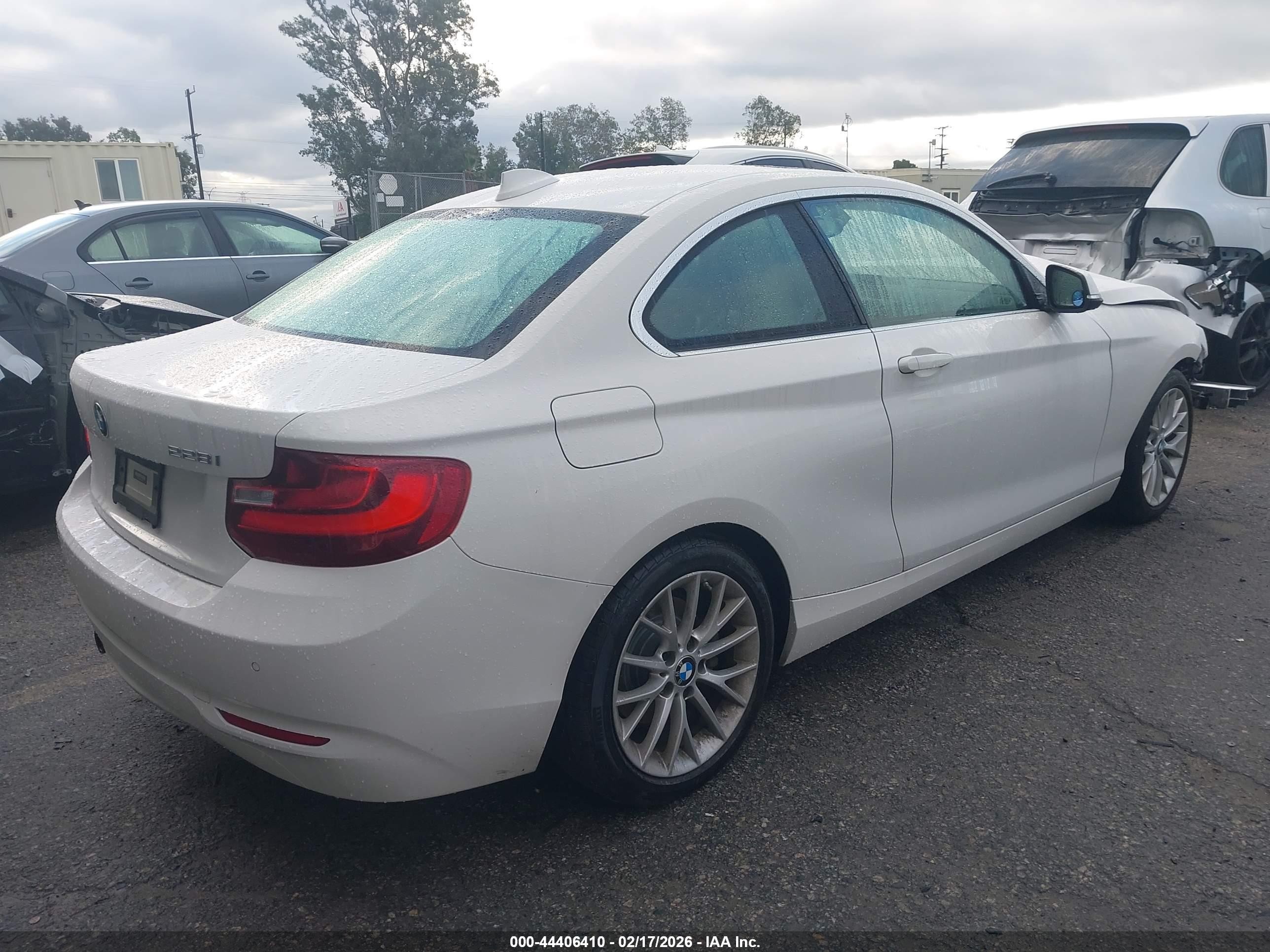 2014 Bmw 228i   White vin: WBA1F5C58EV255574