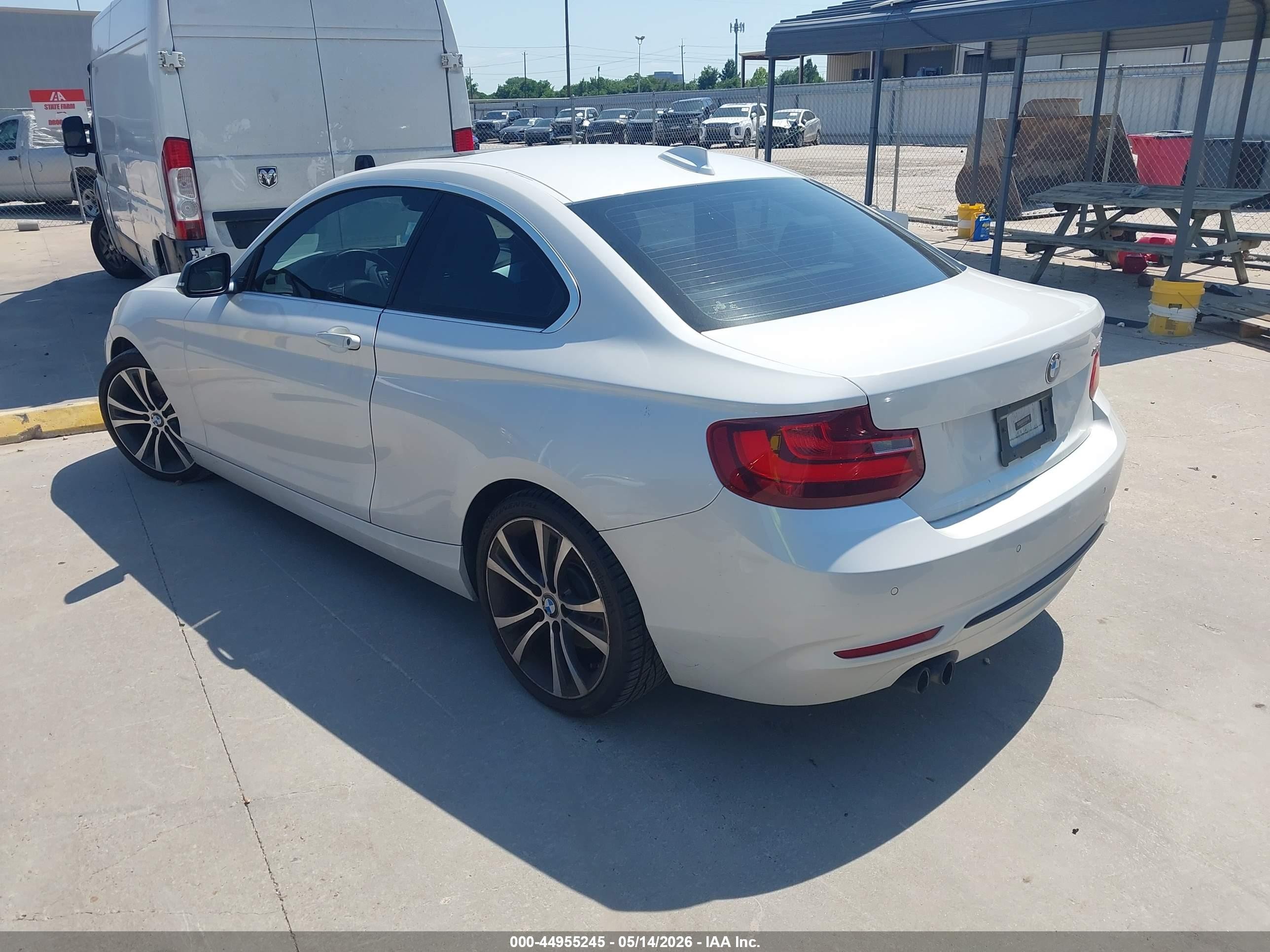 2014 Bmw 228i   White vin: WBA1F5C59EV255972