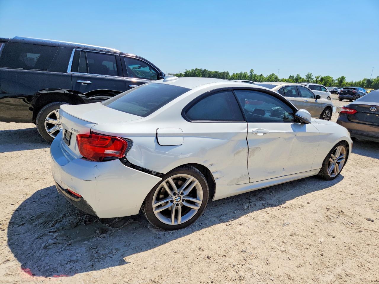 2014 Bmw 228 I White vin: WBA1F5C59EVV99348