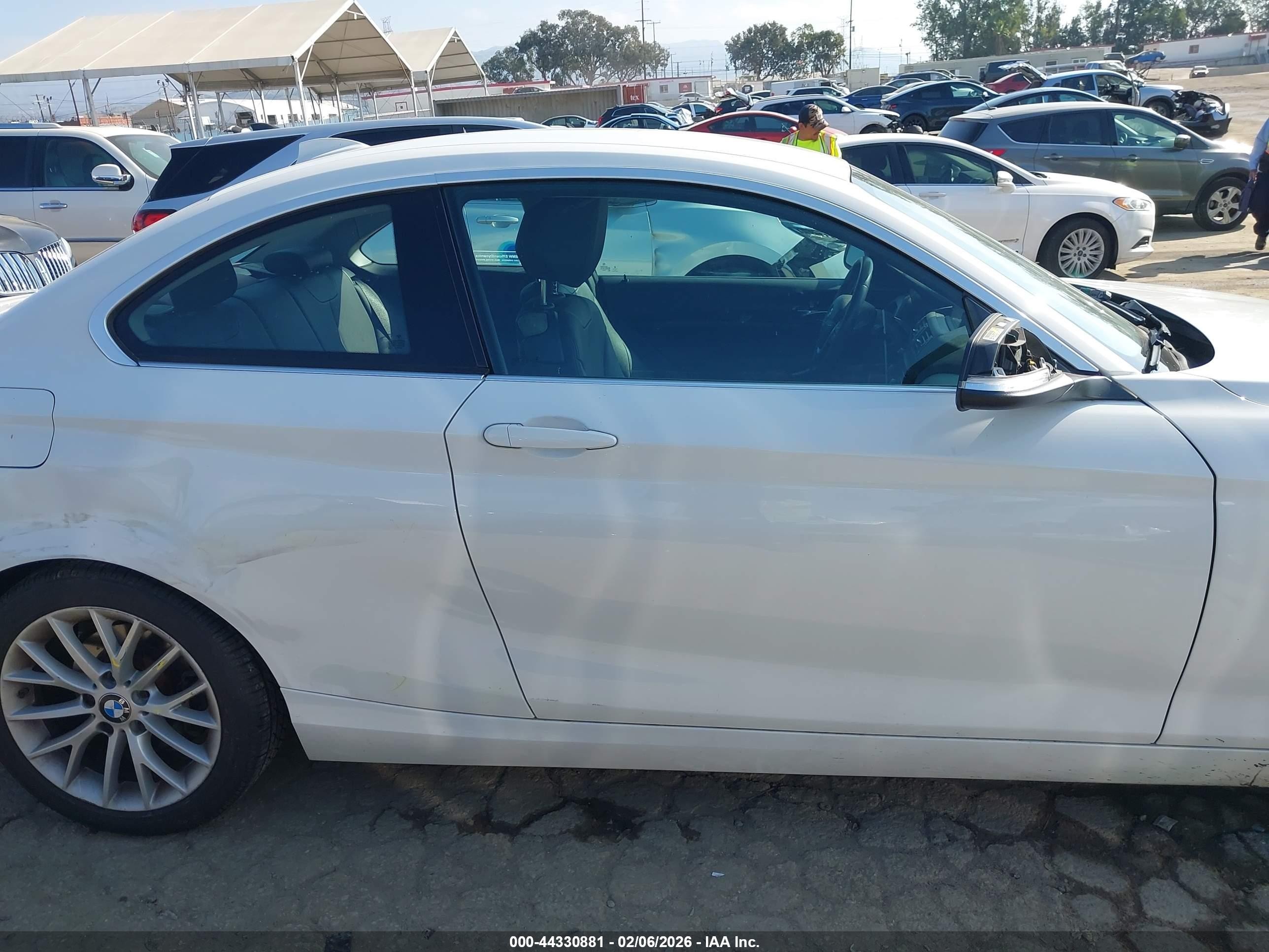 2014 Bmw 228i   White vin: WBA1F5C59EVV99365
