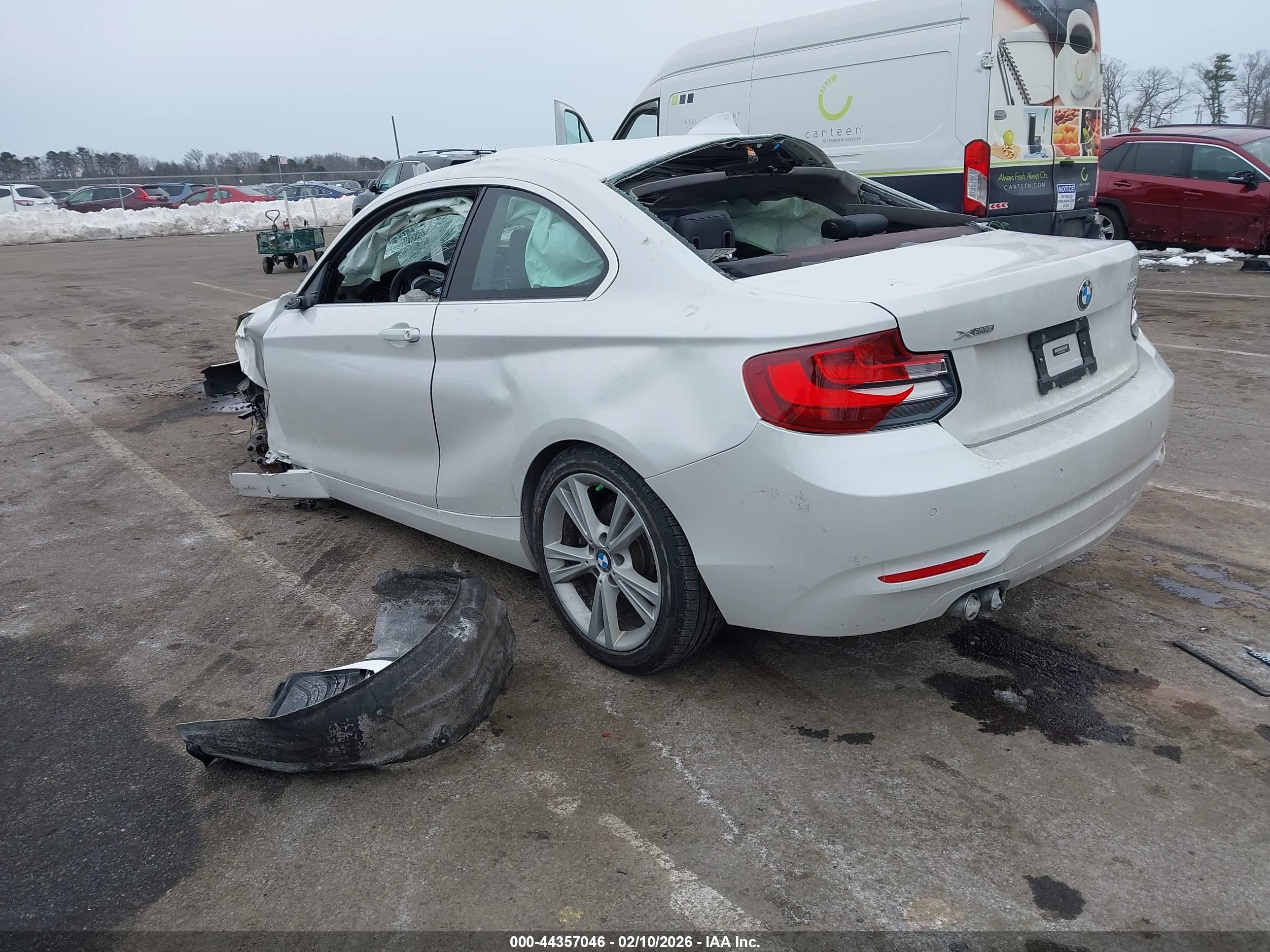 2015 Bmw 228i   White vin: WBA1G9C53FVX96621