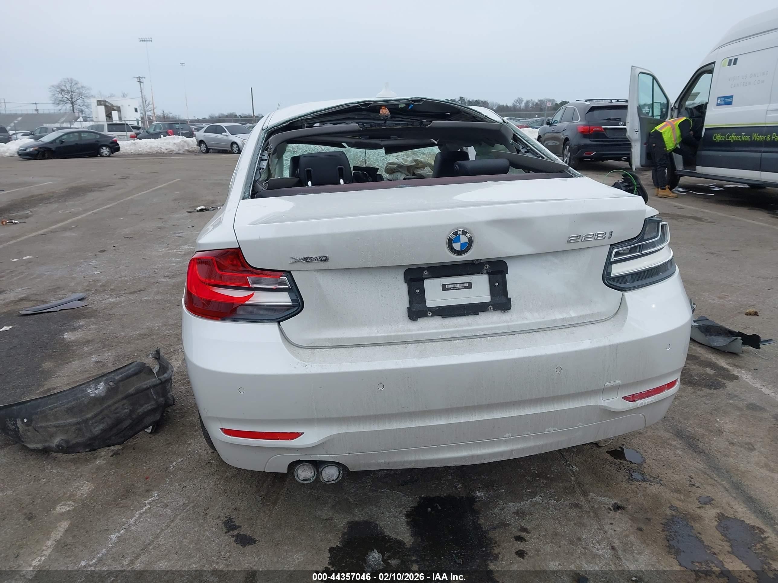 2015 Bmw 228i   White vin: WBA1G9C53FVX96621