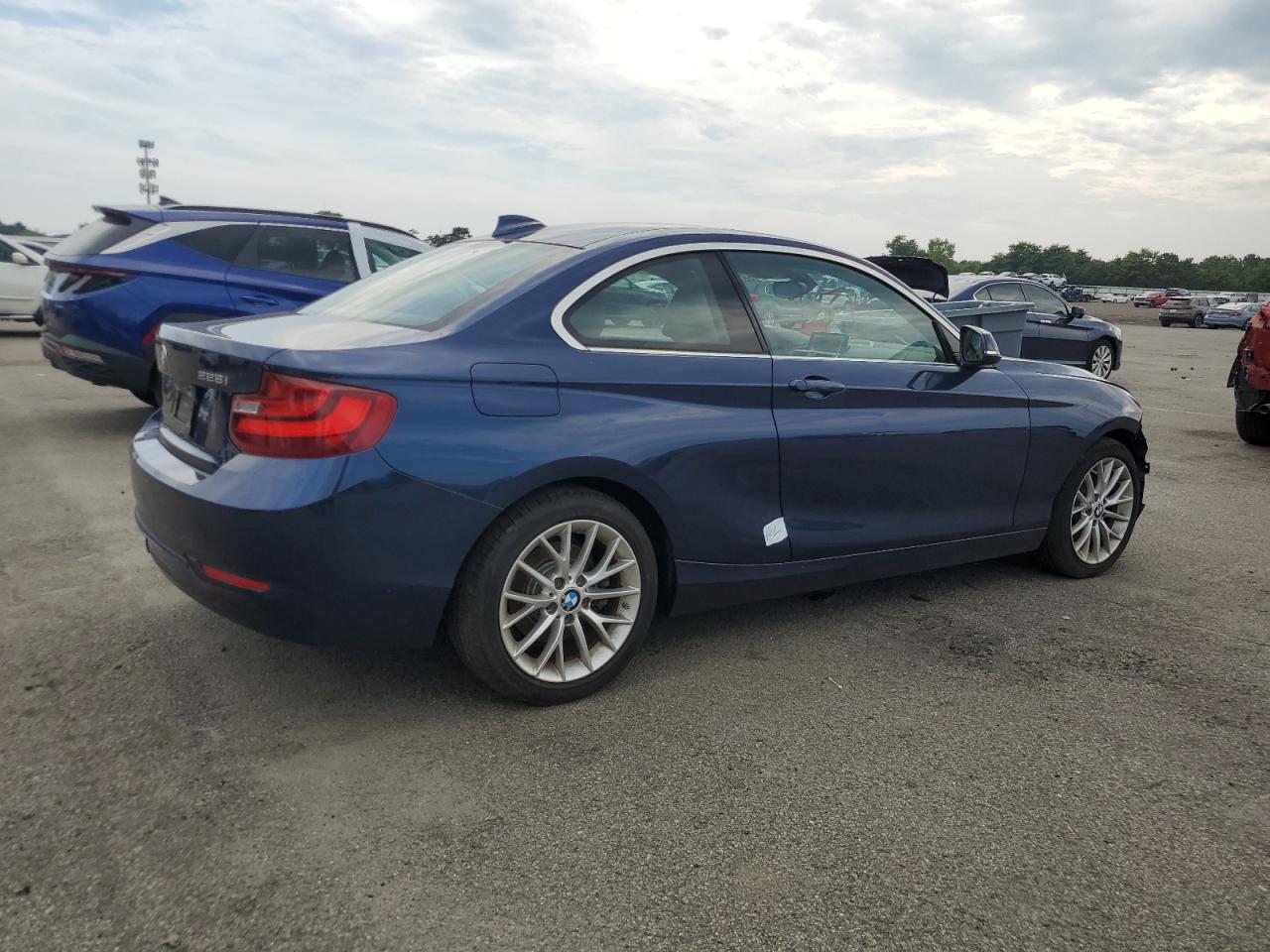 2016 Bmw 228 Xi Sulev   Blue vin: WBA1G9C59GVX97273