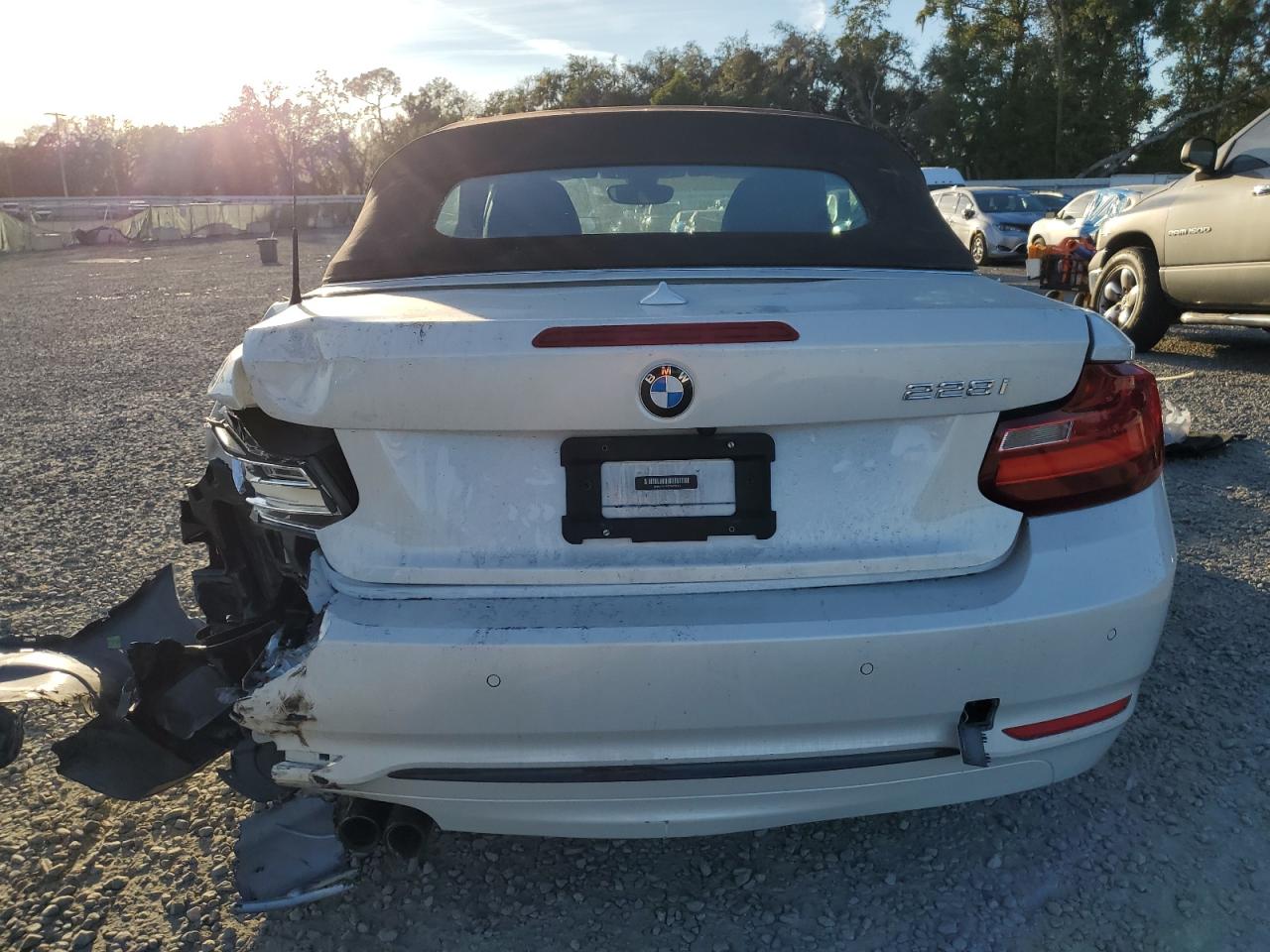 2015 Bmw 228 I White vin: WBA1K5C57FV474118