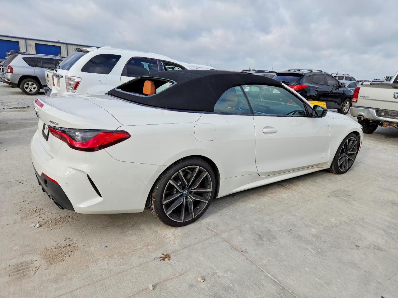 2023 Bmw 430i White vin: WBA23AT06PCM95070