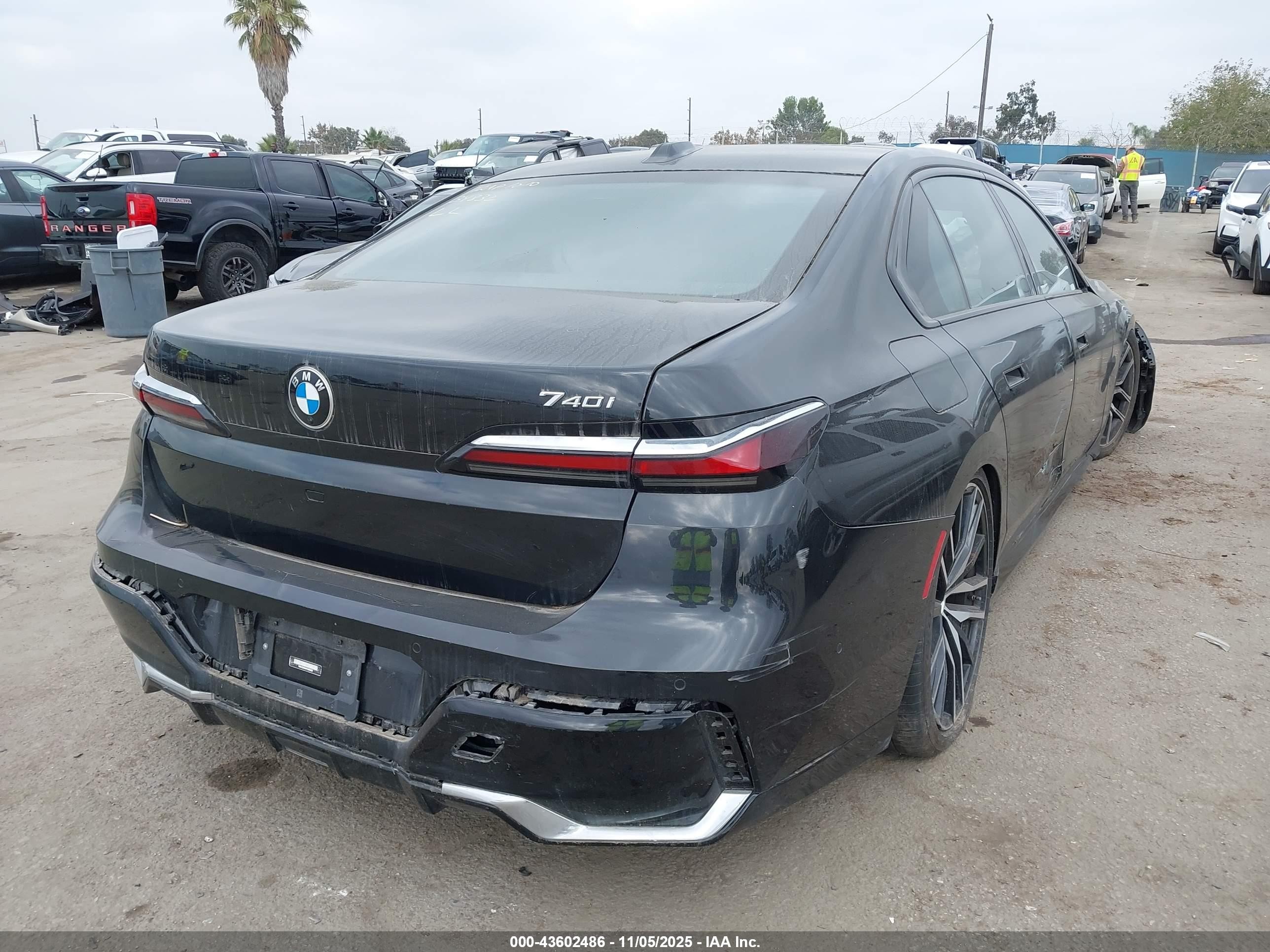2023 Bmw 740 I Black vin: WBA23EH00PCM30022