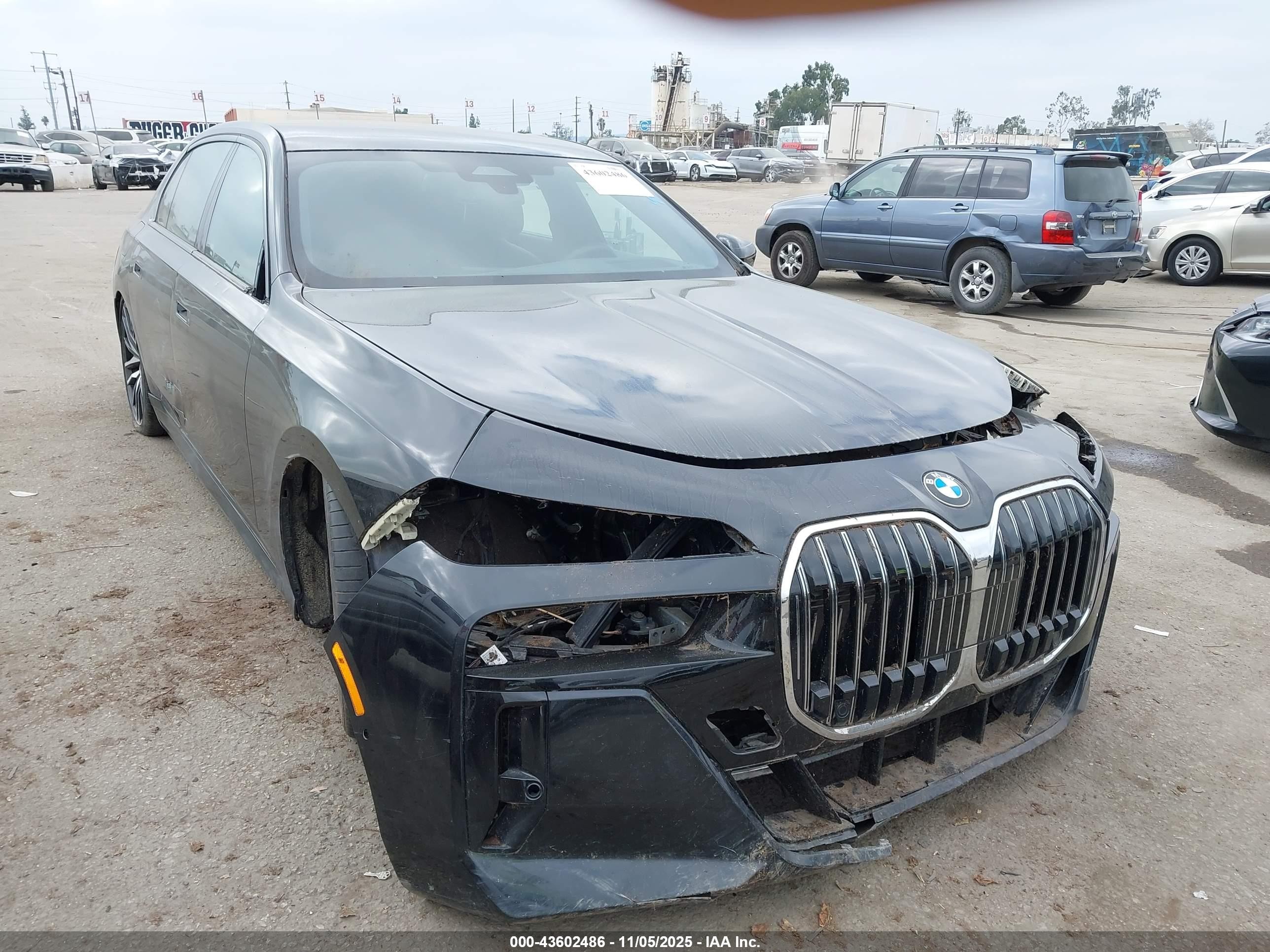 2023 Bmw 740 I Black vin: WBA23EH00PCM30022