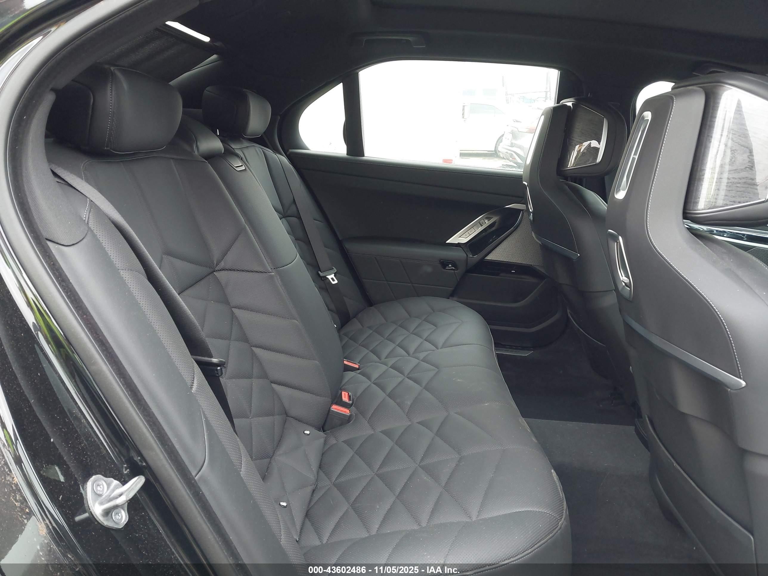2023 Bmw 740 I Black vin: WBA23EH00PCM30022