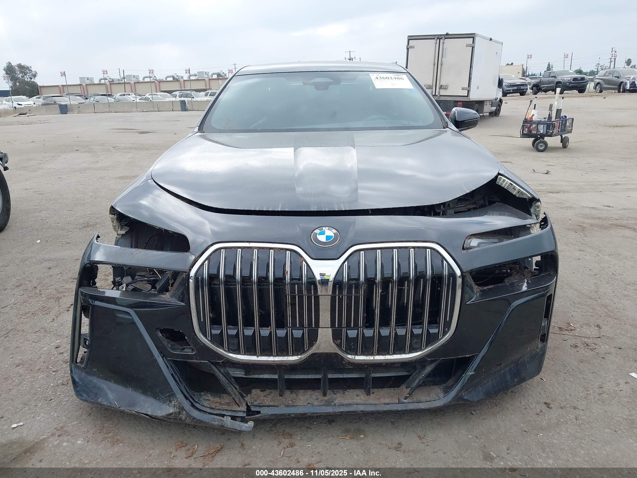 2023 Bmw 740 I Black vin: WBA23EH00PCM30022