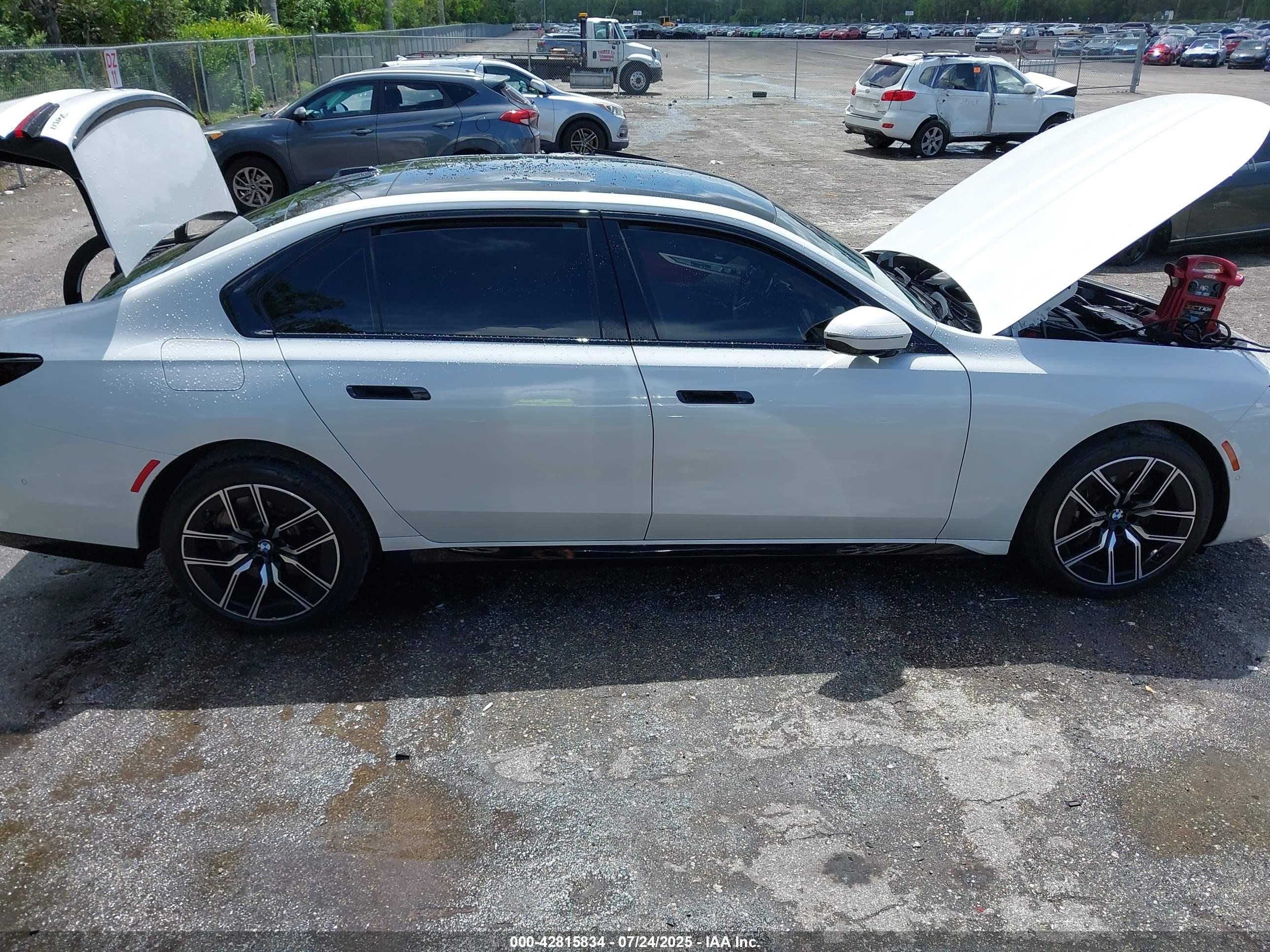 2024 Bmw 740 I White vin: WBA23EH09RCS39735